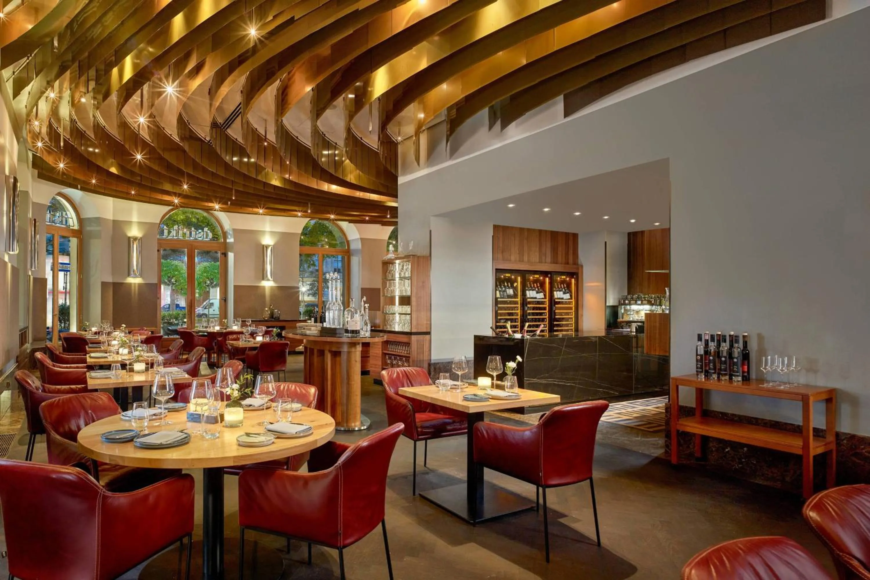 Restaurant/places to eat in The Ritz-Carlton, Vienna