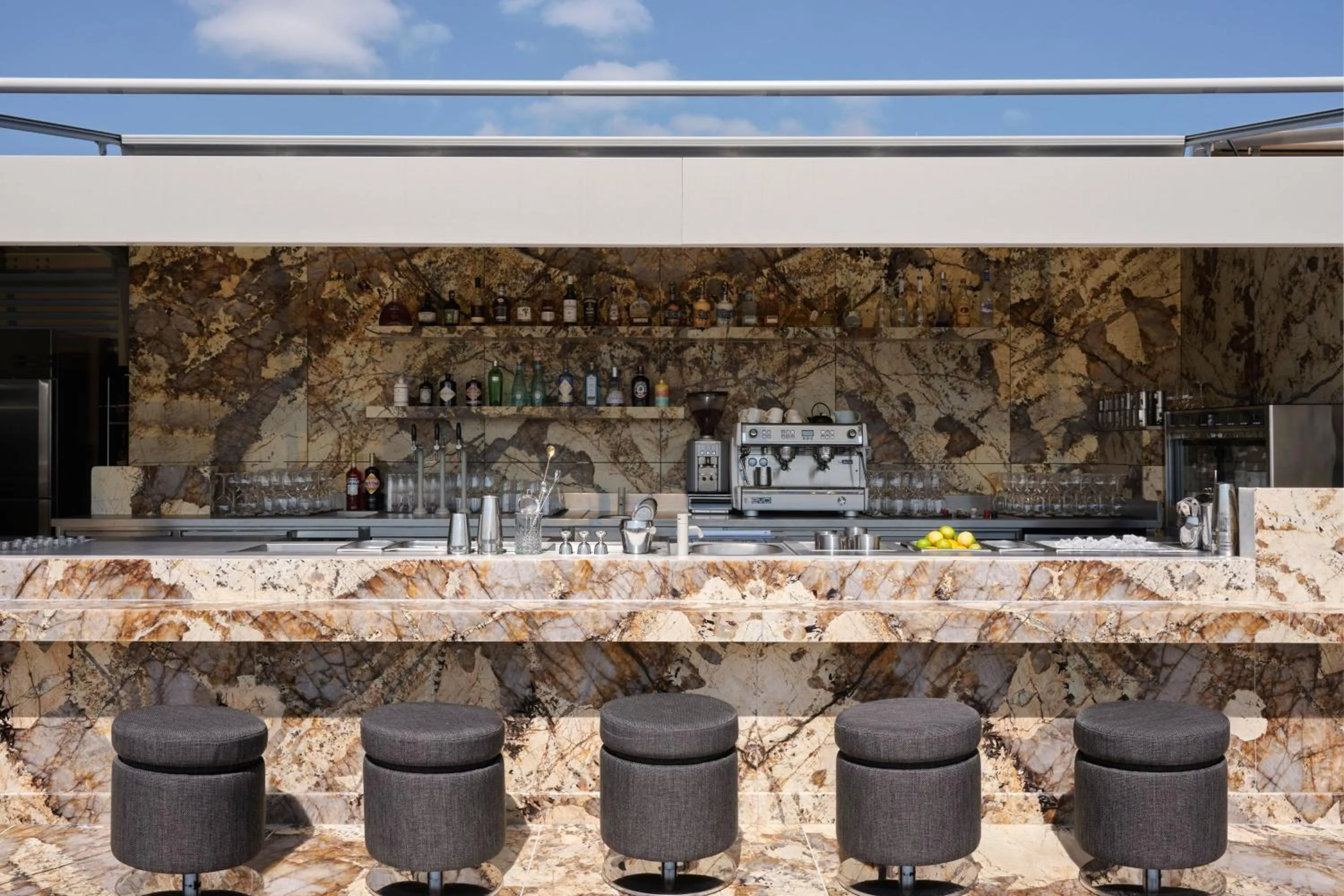 Lounge or bar in The Ritz-Carlton, Vienna