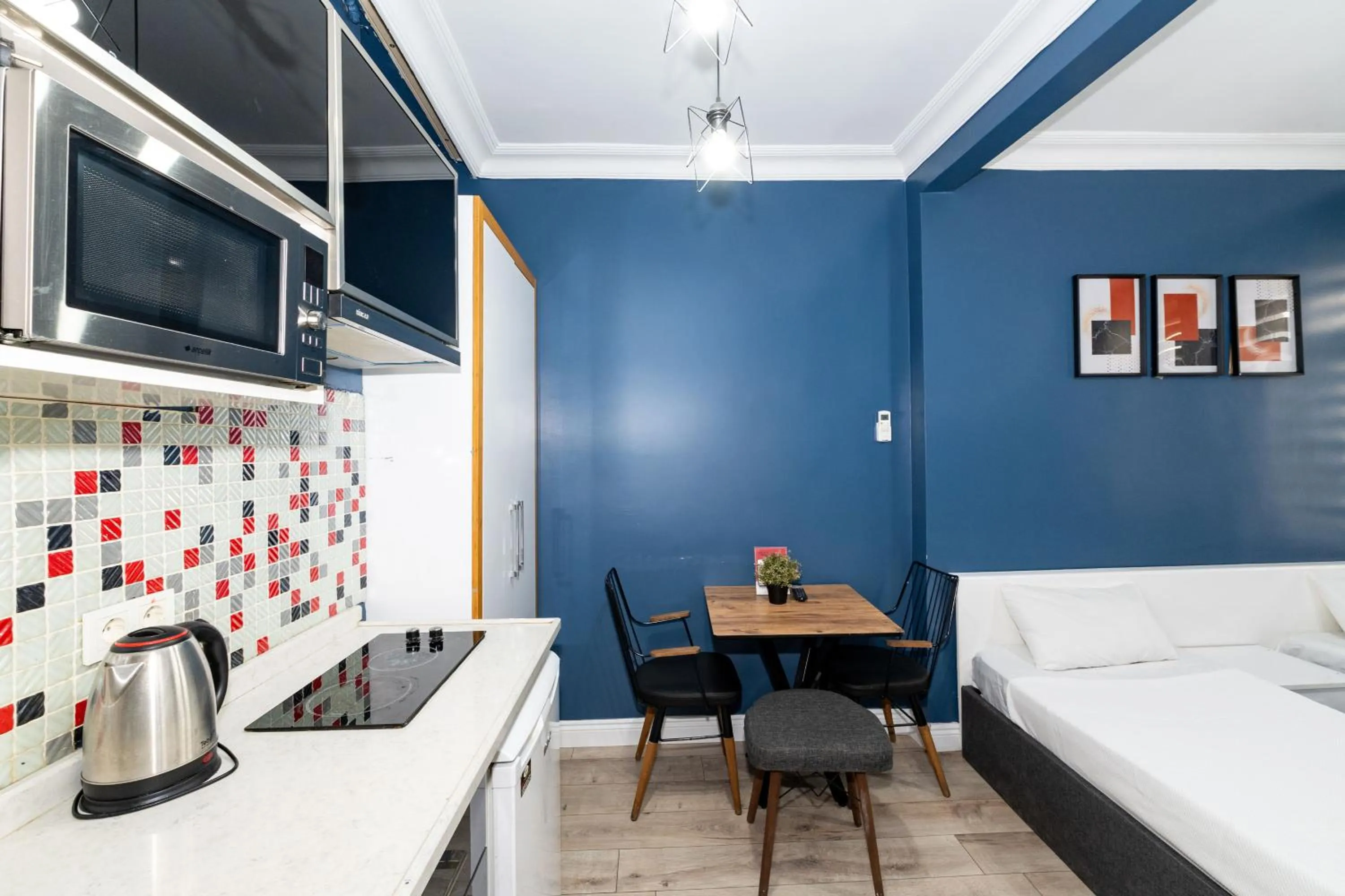 Bed in Butterfly House