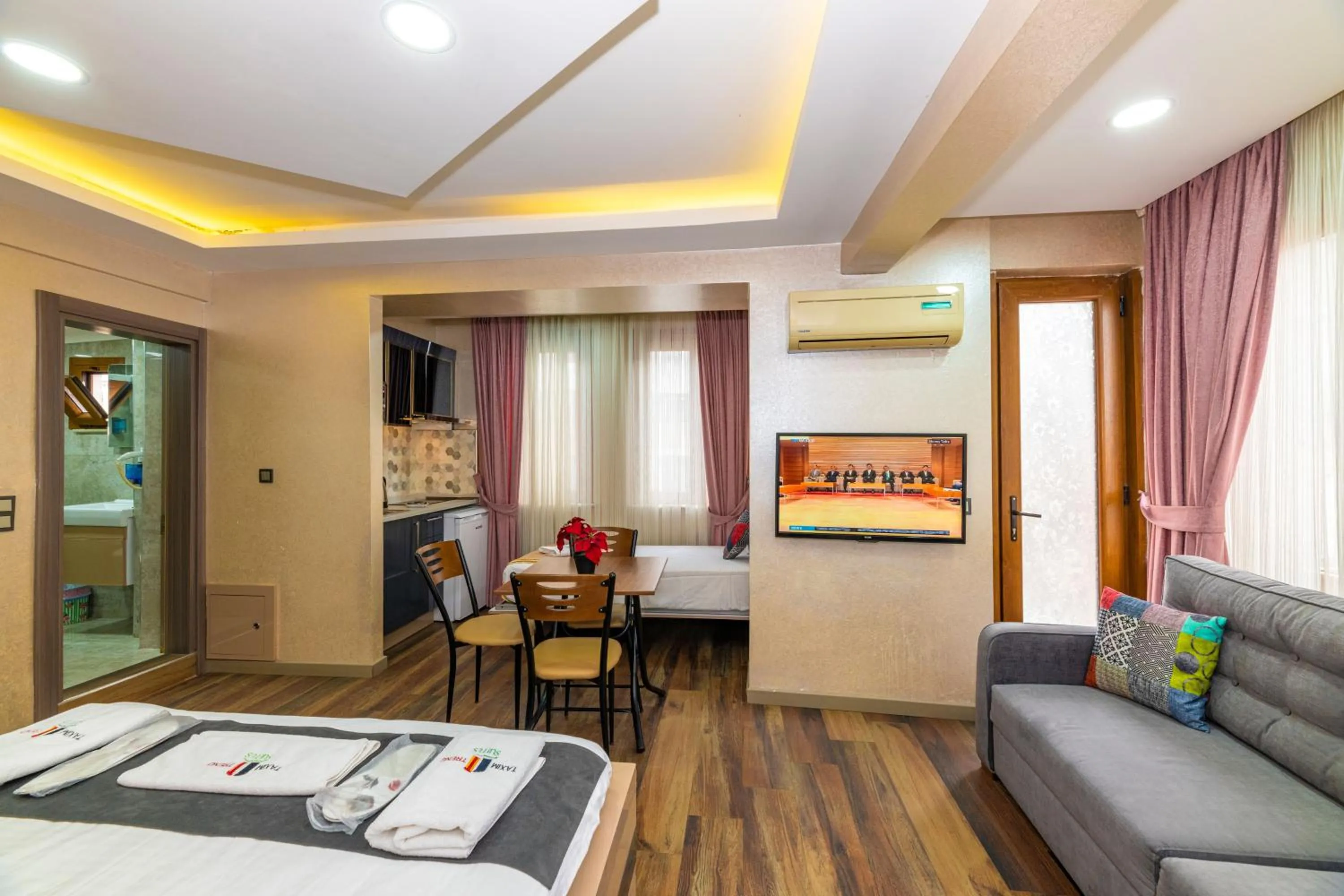 TV and multimedia in Butterfly House