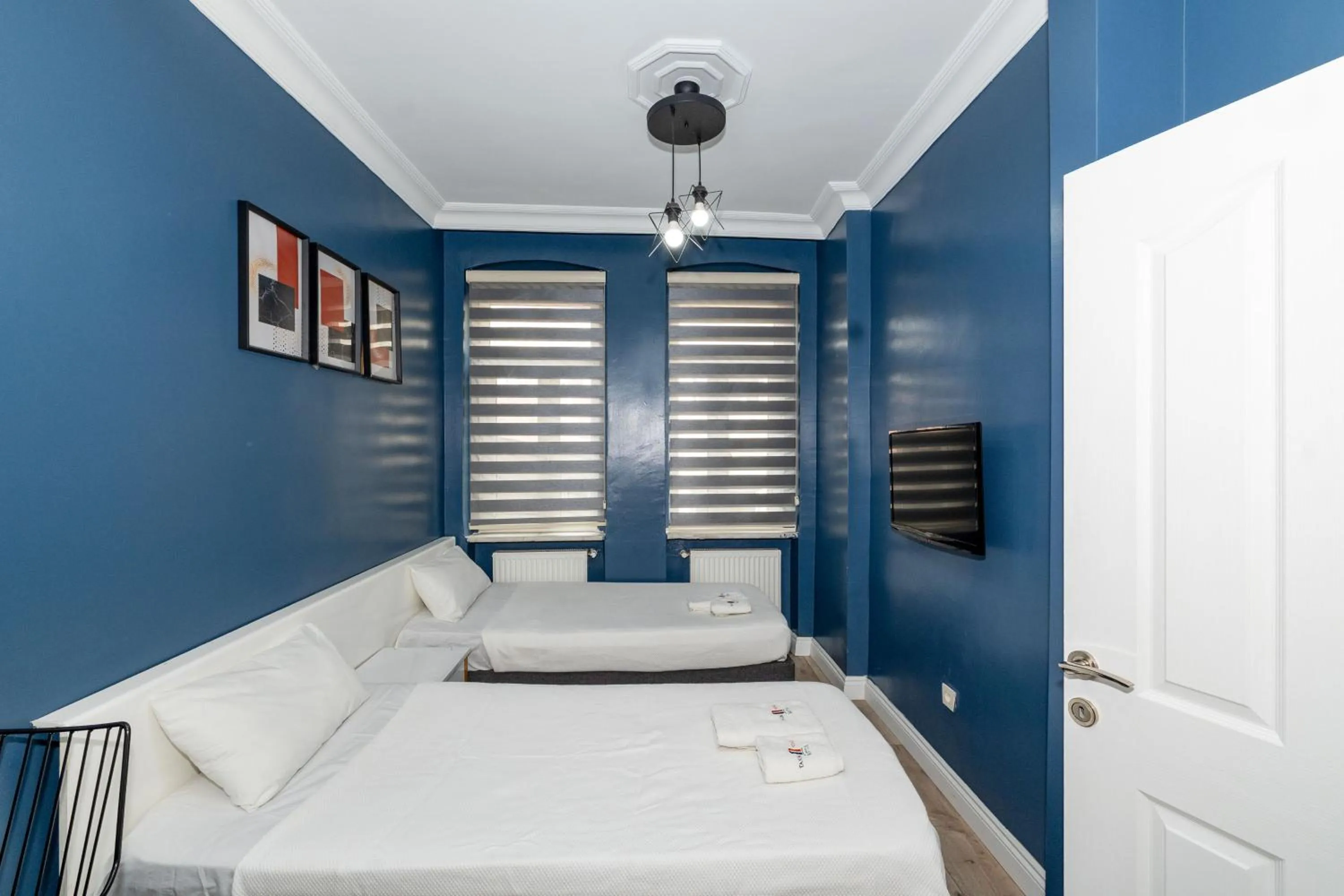 Bed in Butterfly House