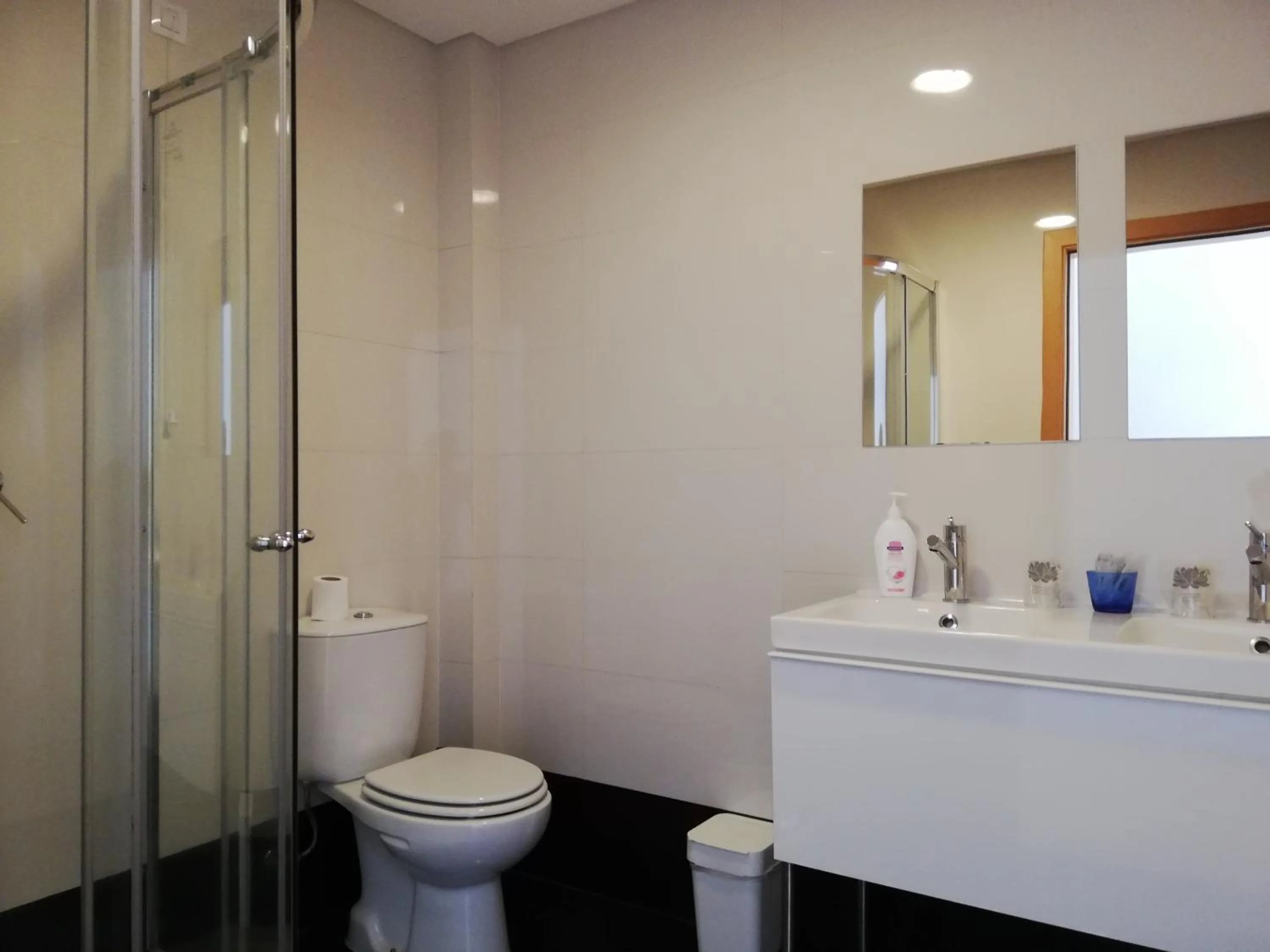 Bathroom in Alojamento Local Verde e Mar