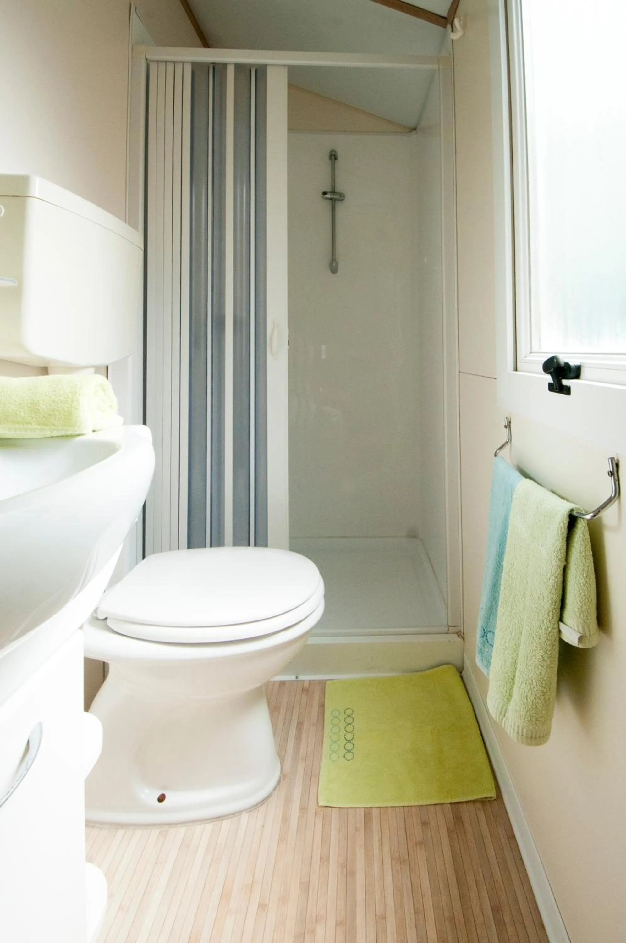 Bathroom, Bed in Camping Serenissima