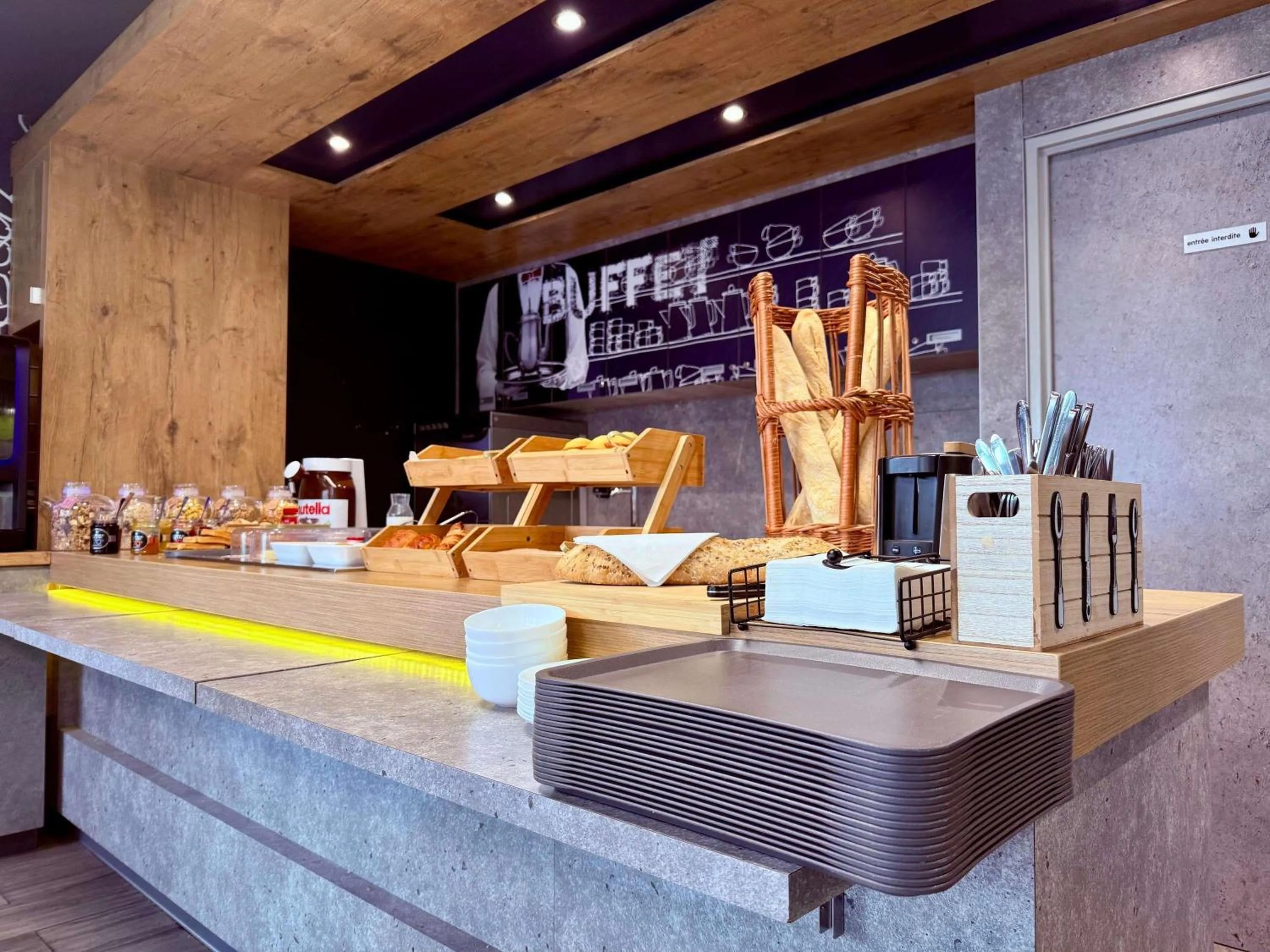 Property building in Ibis Budget Marseille Vitrolles