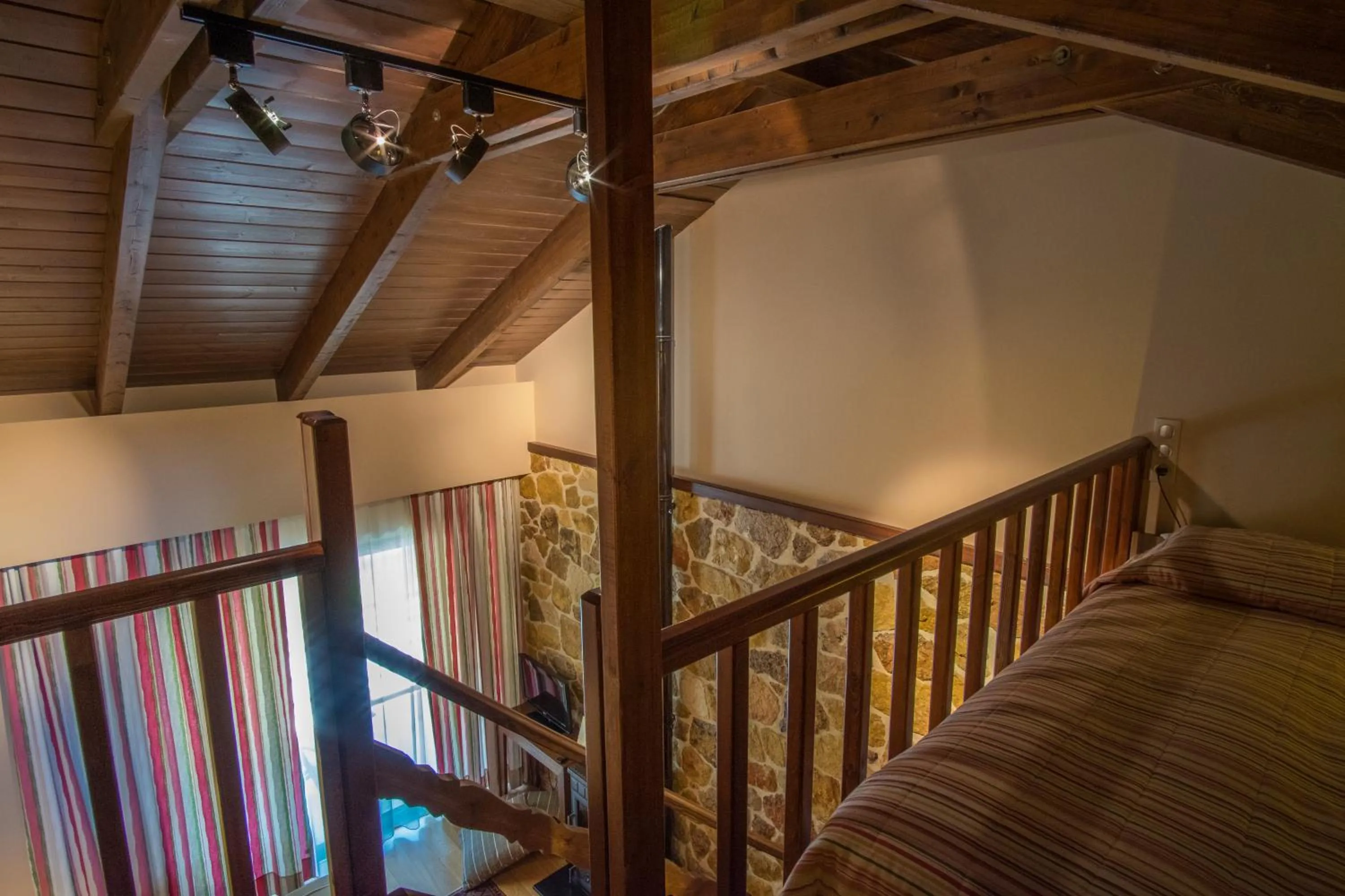 Decorative detail, Bed in Orizontes Tzoumerkon Hotel Resort