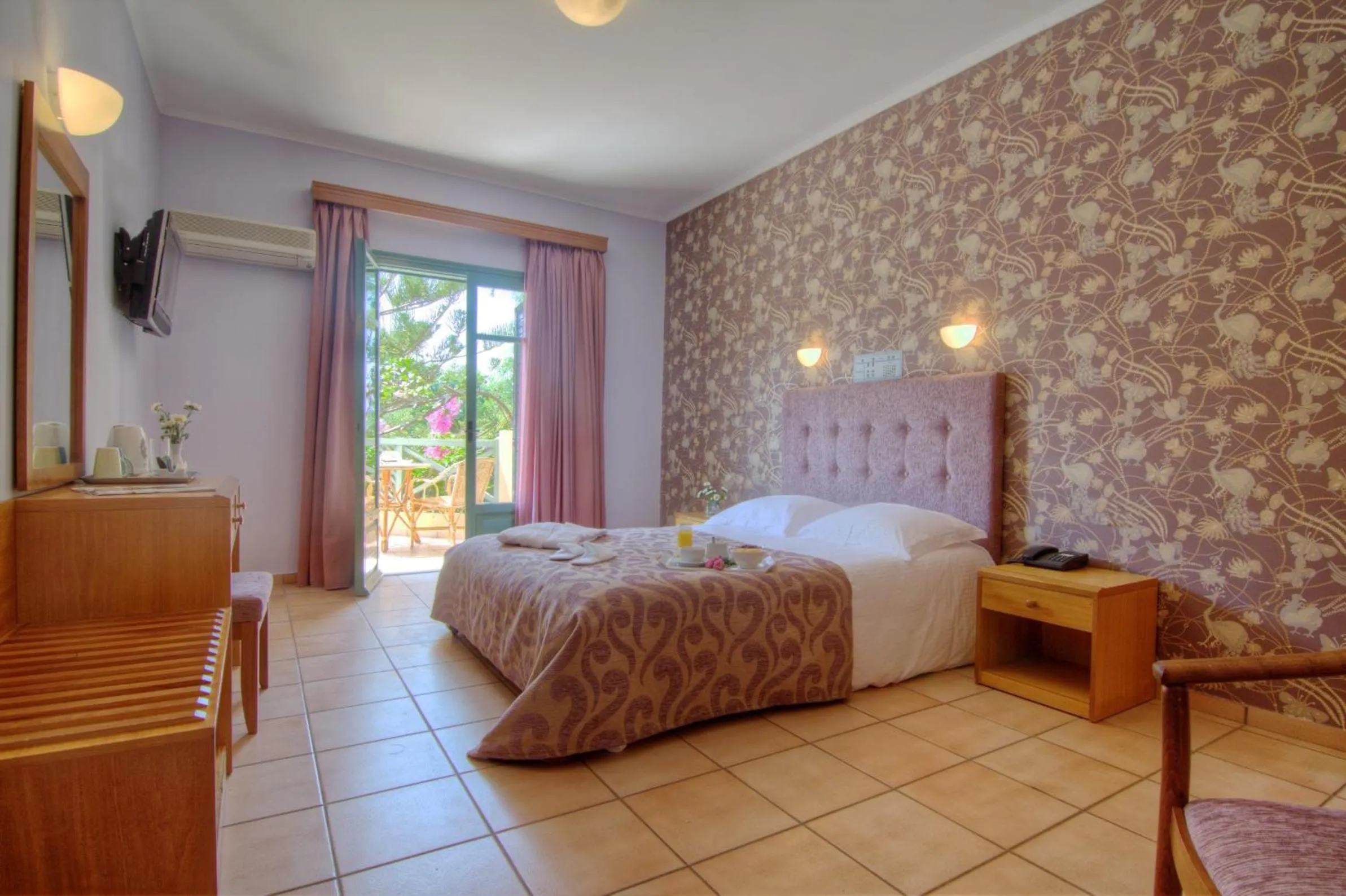 Bedroom in Solimar Ruby