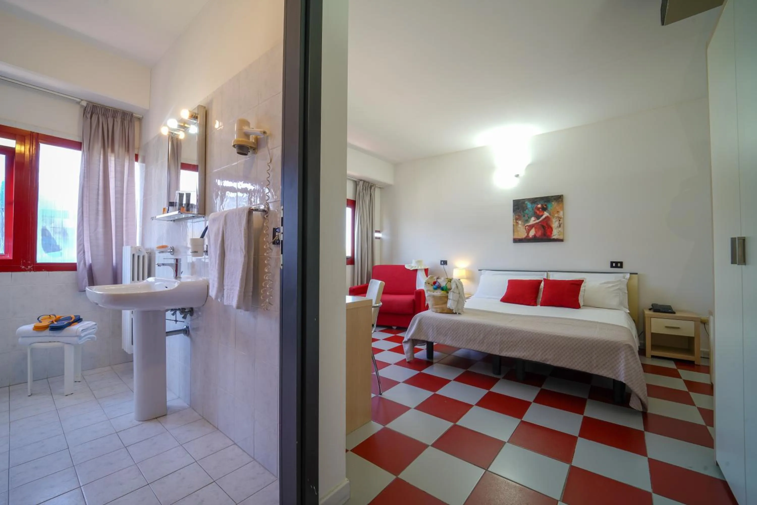 Bathroom in Onda Hotel