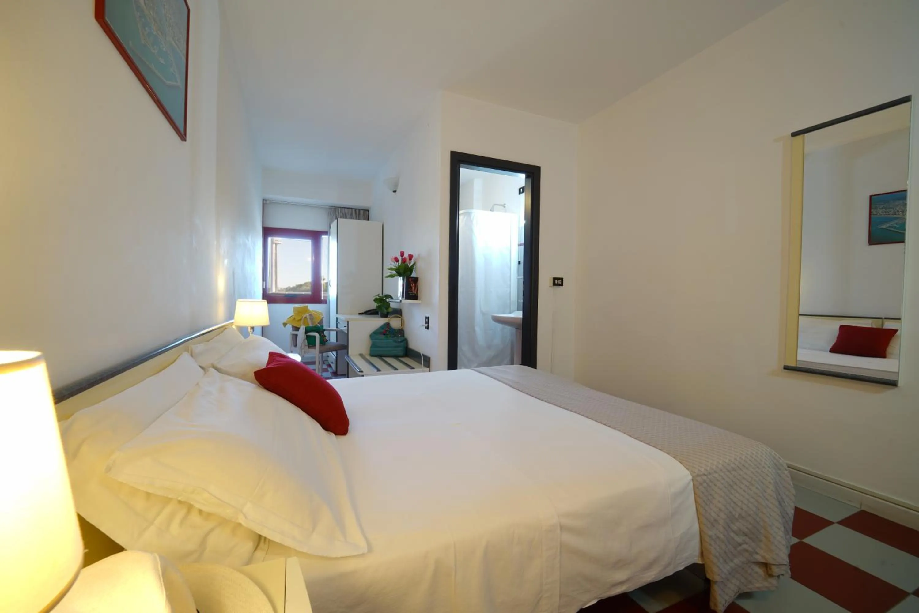 Bedroom in Onda Hotel