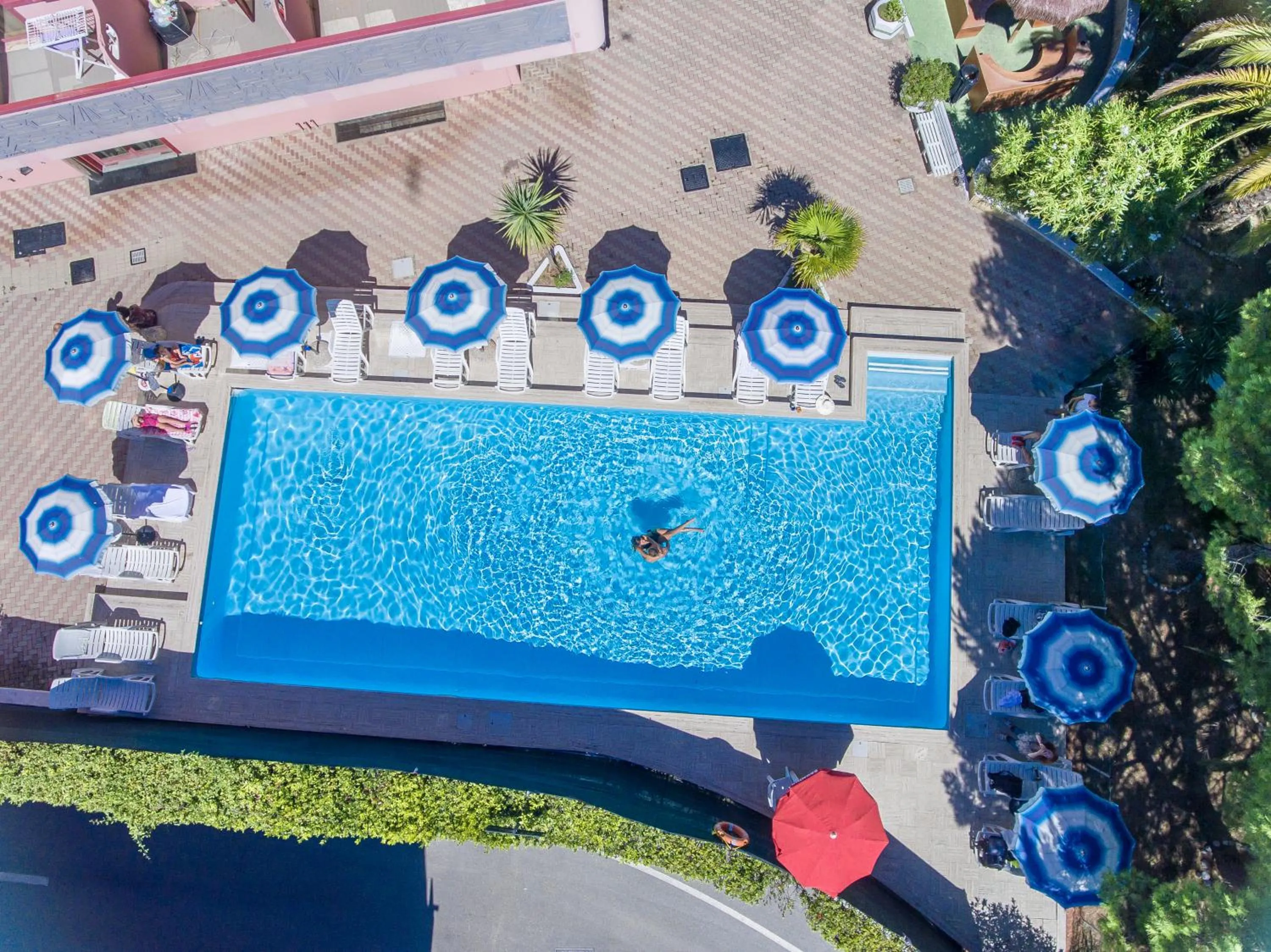 Swimming pool in Onda Hotel