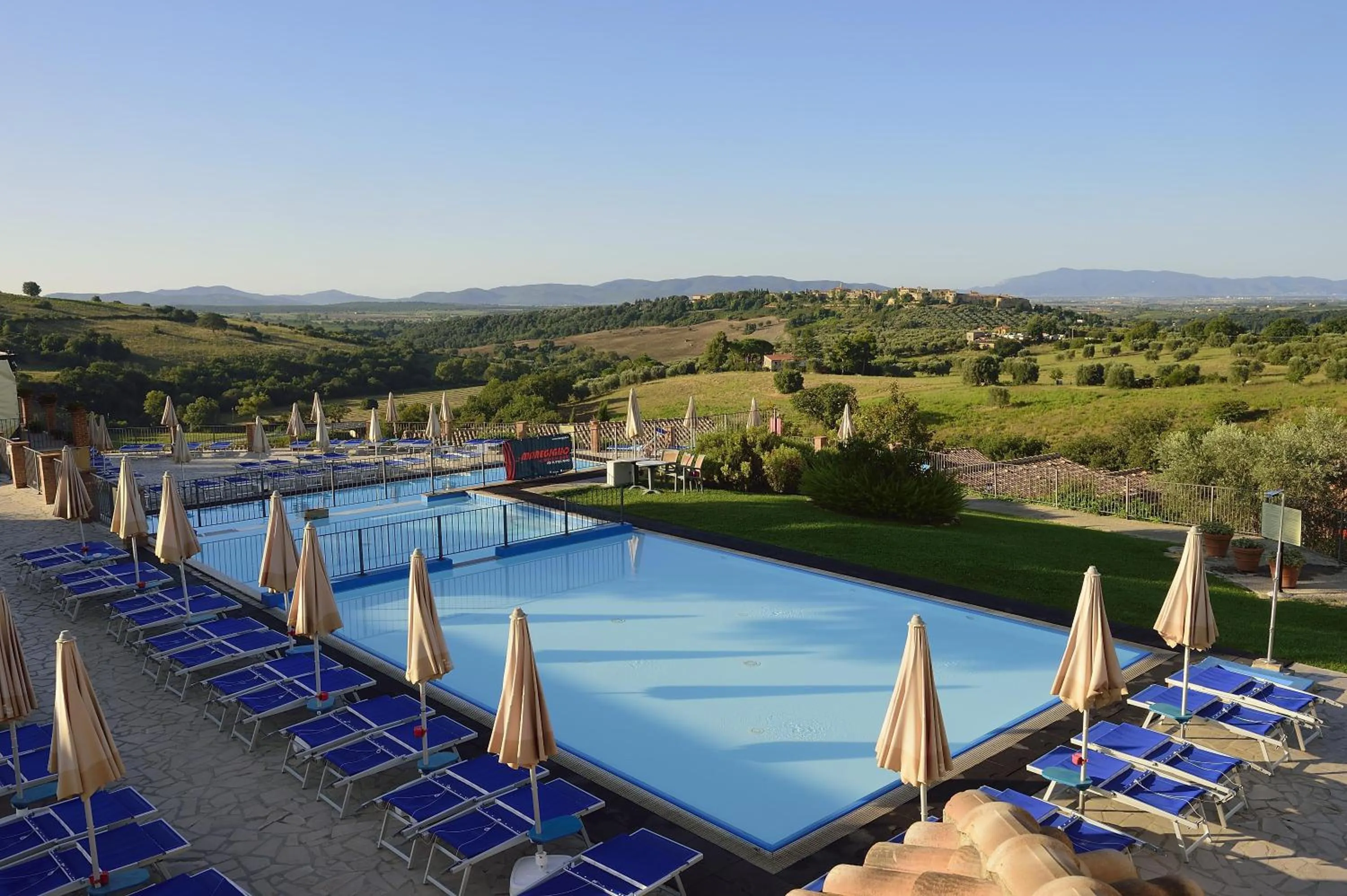 Pool view in Borgo Magliano Resort
