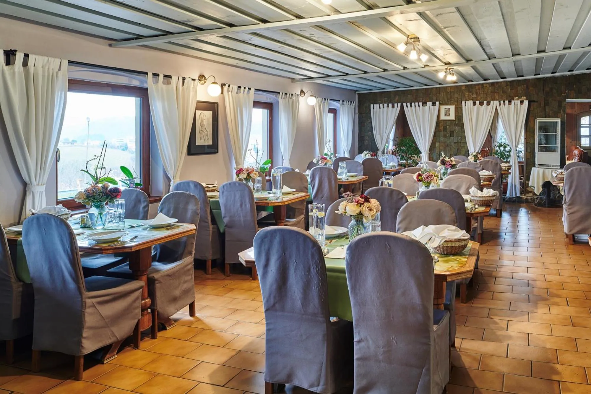 Restaurant/places to eat in Penzion na Kopci