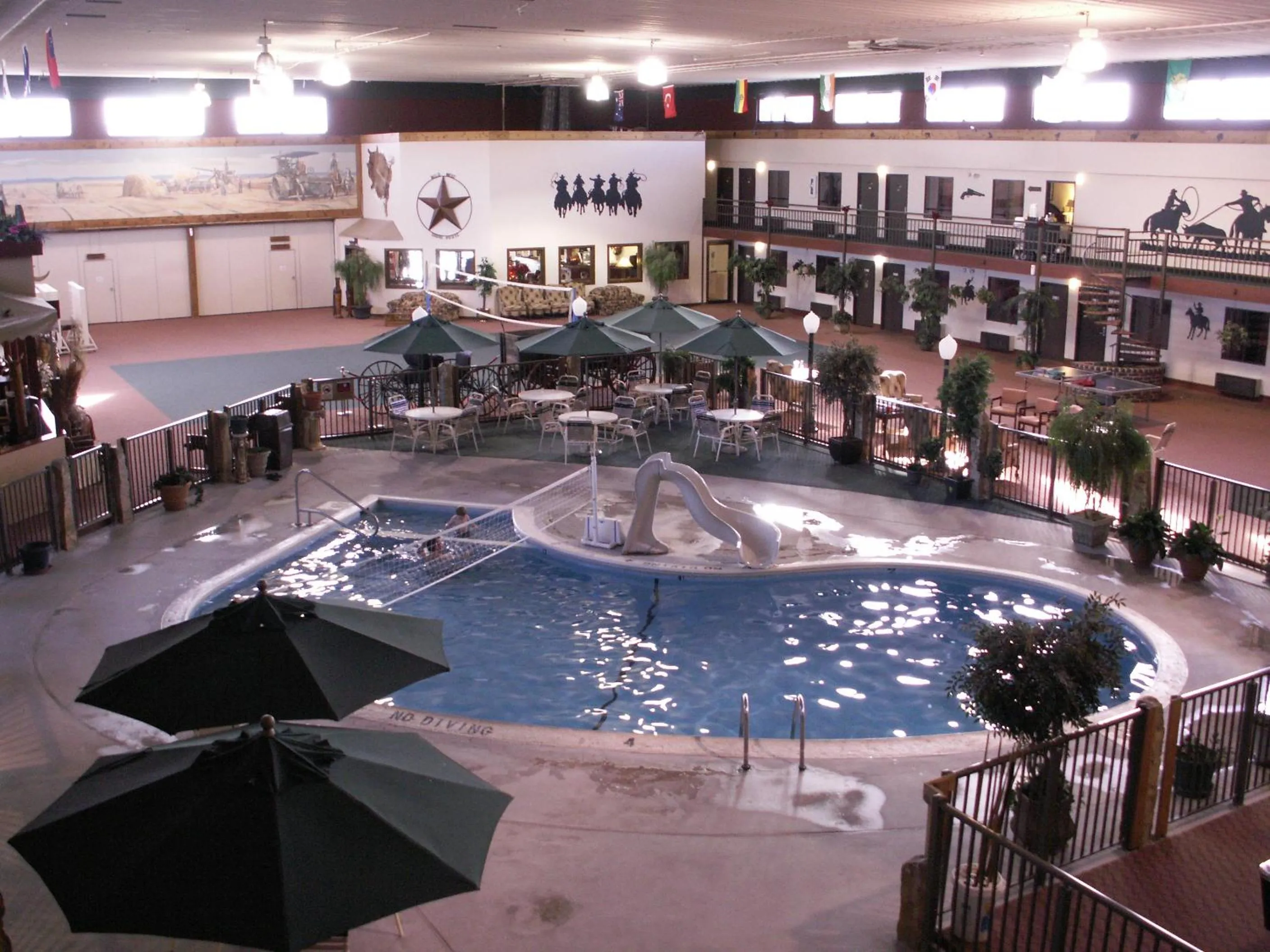 Communal lounge/ TV room in Dodge House Hotel
