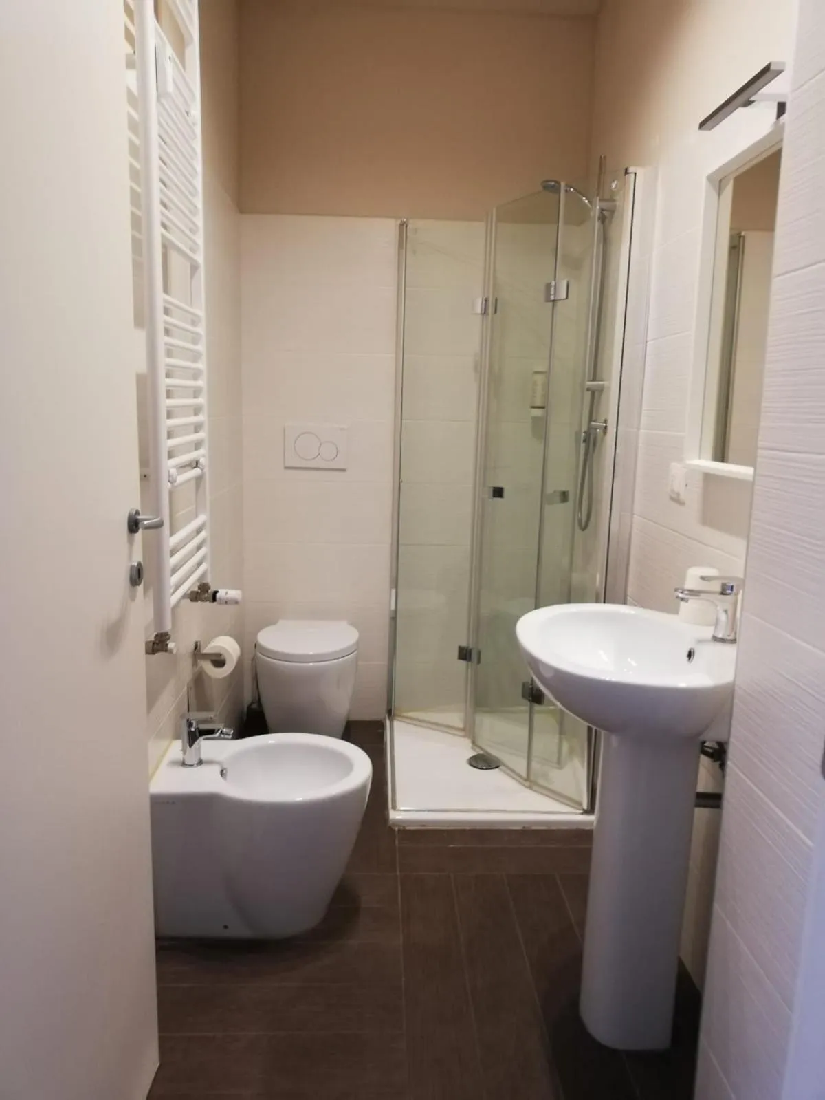 HH Hermoso Housing ALESSANDRIA