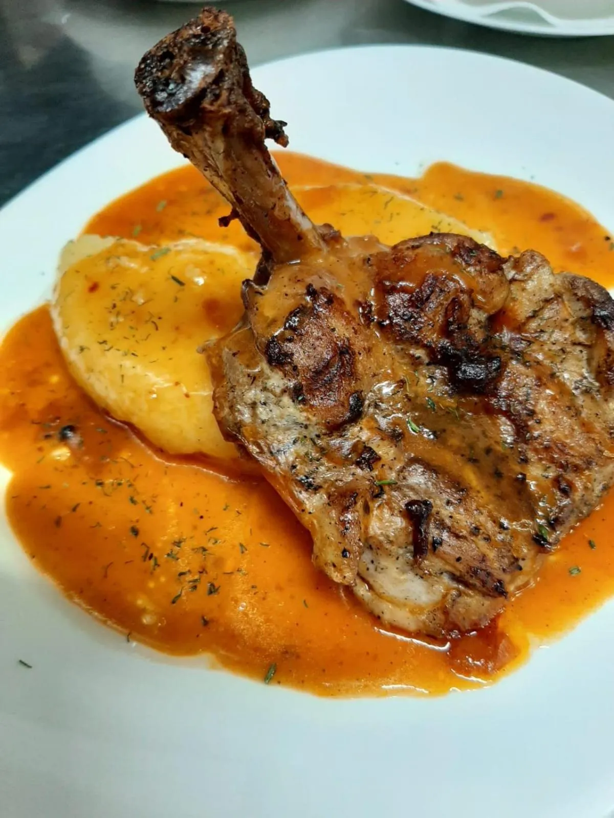 Restaurant/places to eat in Pensiunea ELEMAR