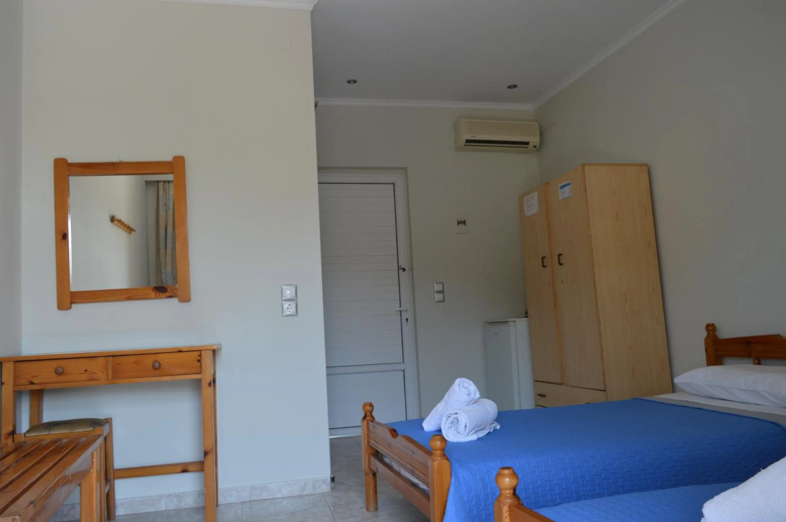 Bedroom, Bed in Billy's Rooms