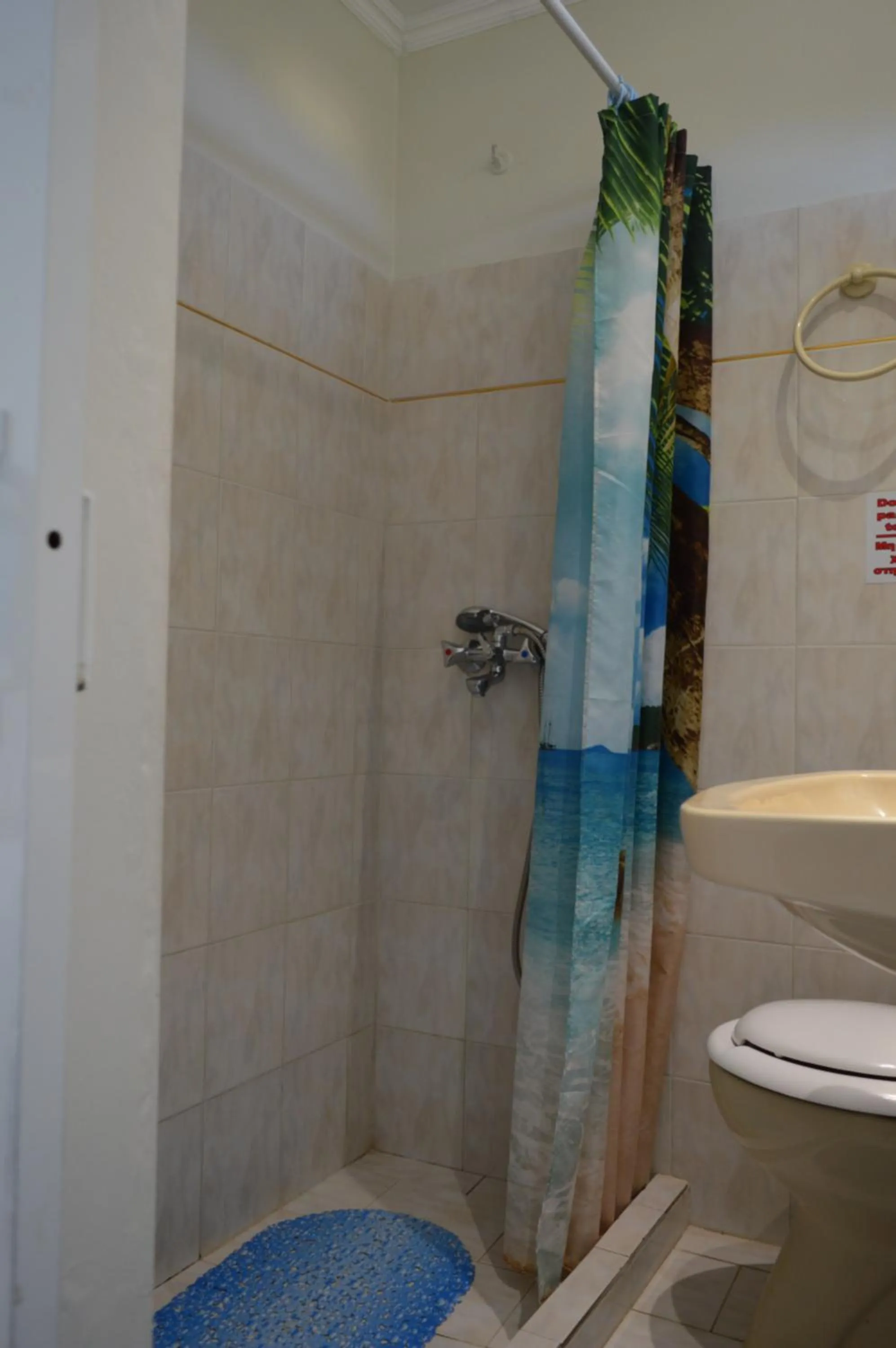 Shower in Billy's Rooms