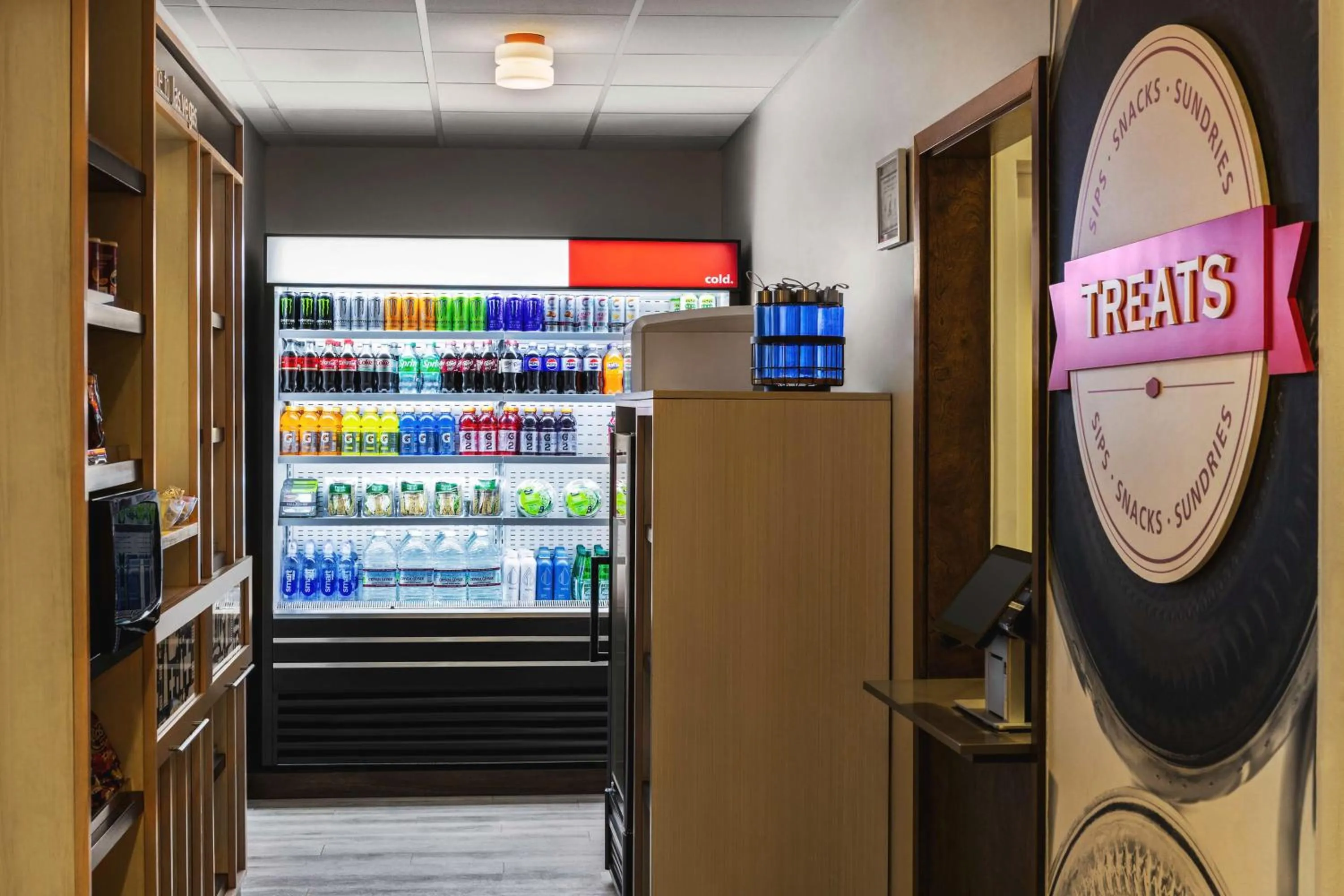 Restaurant/places to eat in Hampton Inn Tropicana