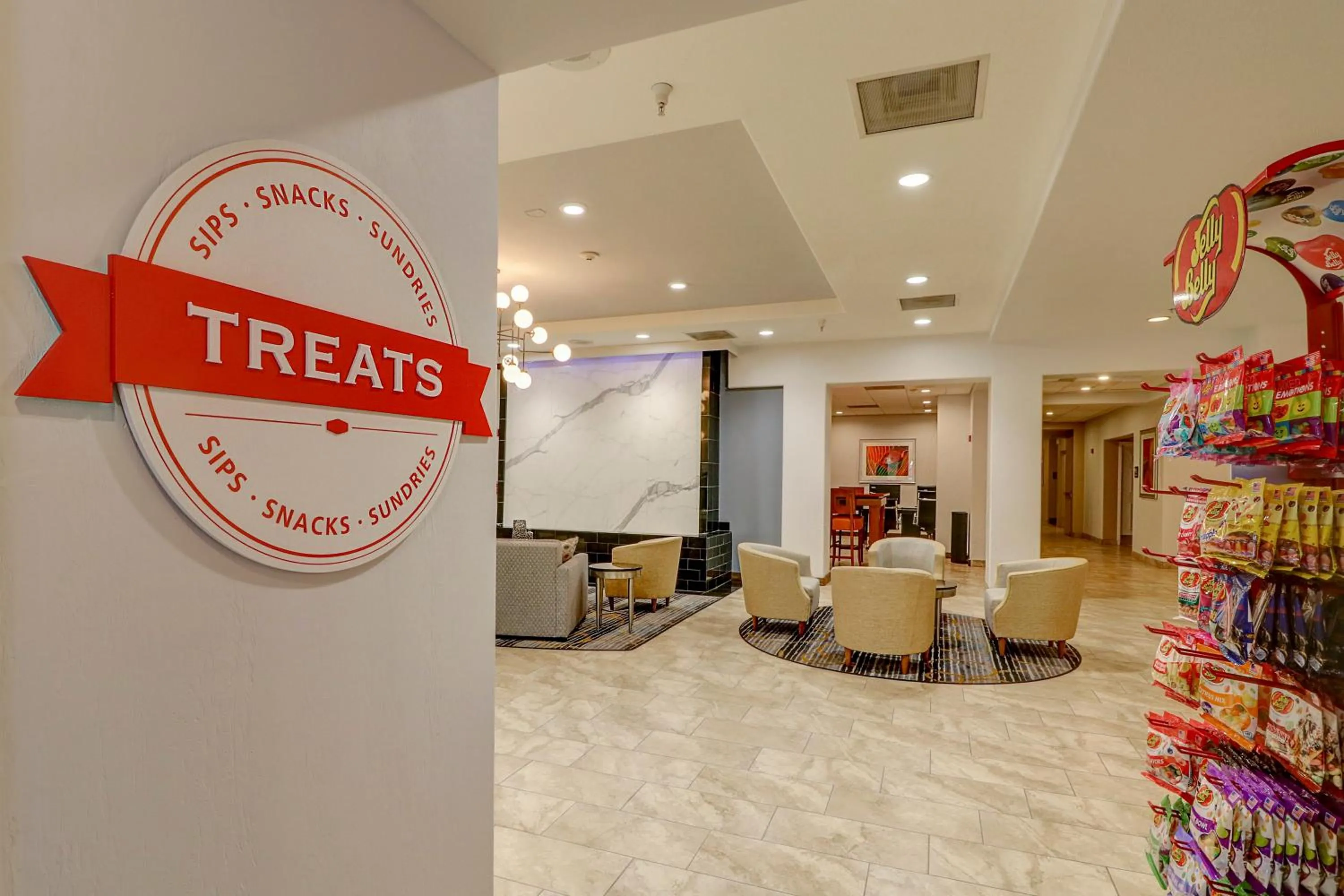 Property building in Hampton Inn Tropicana