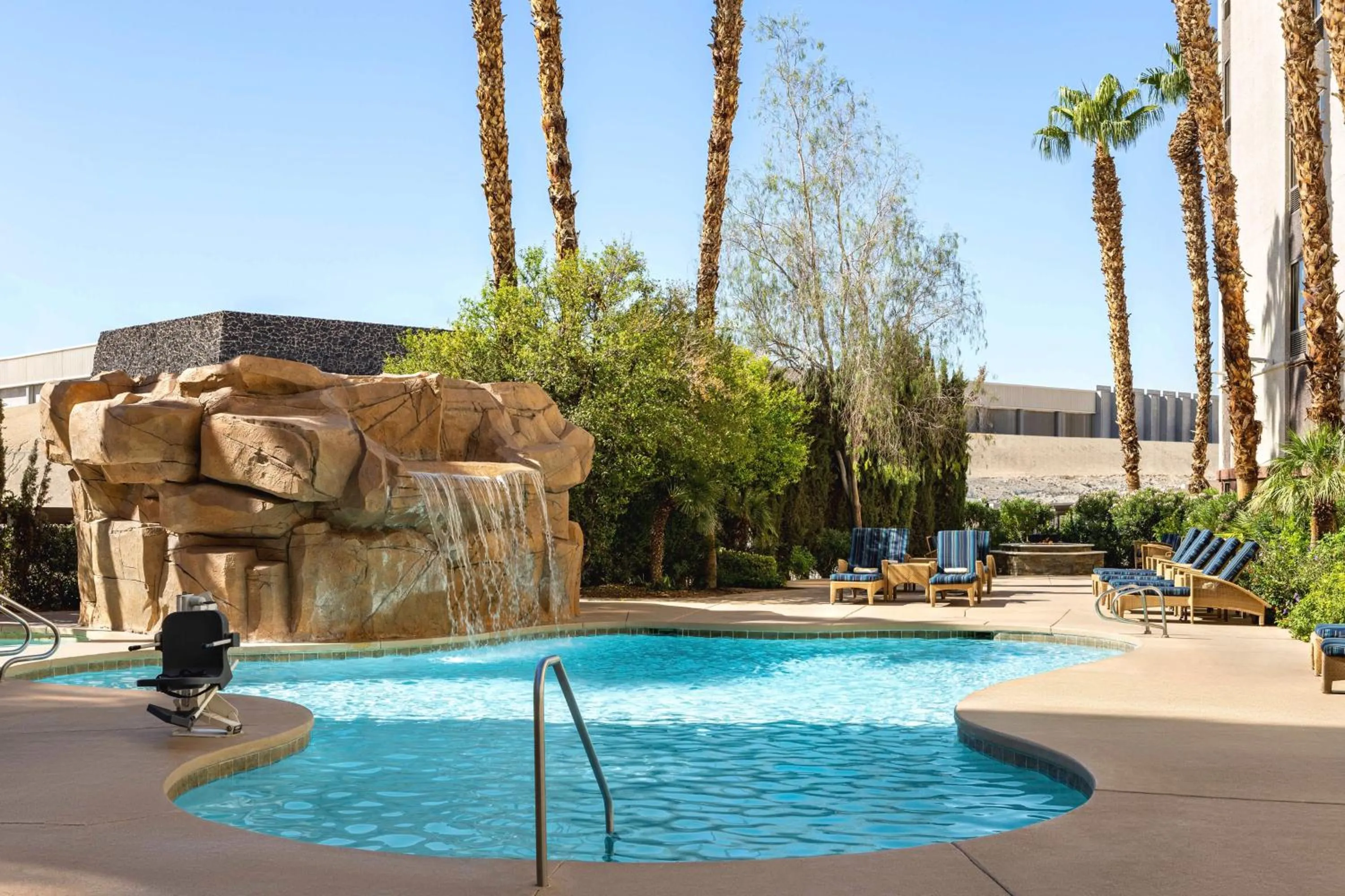 Pool view in Hampton Inn Tropicana