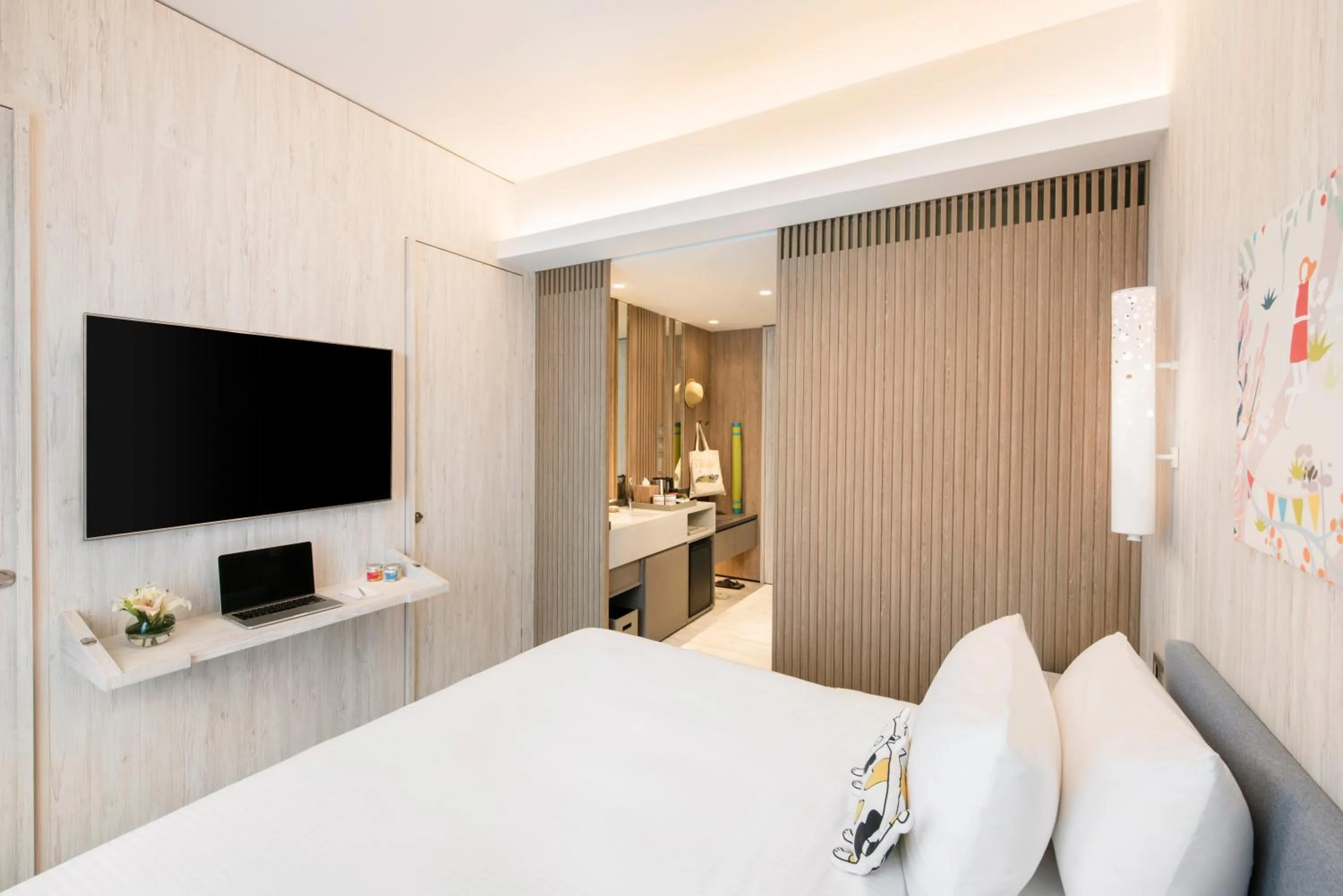 Bedroom, Bed in Village Hotel Sentosa by Far East Hospitality