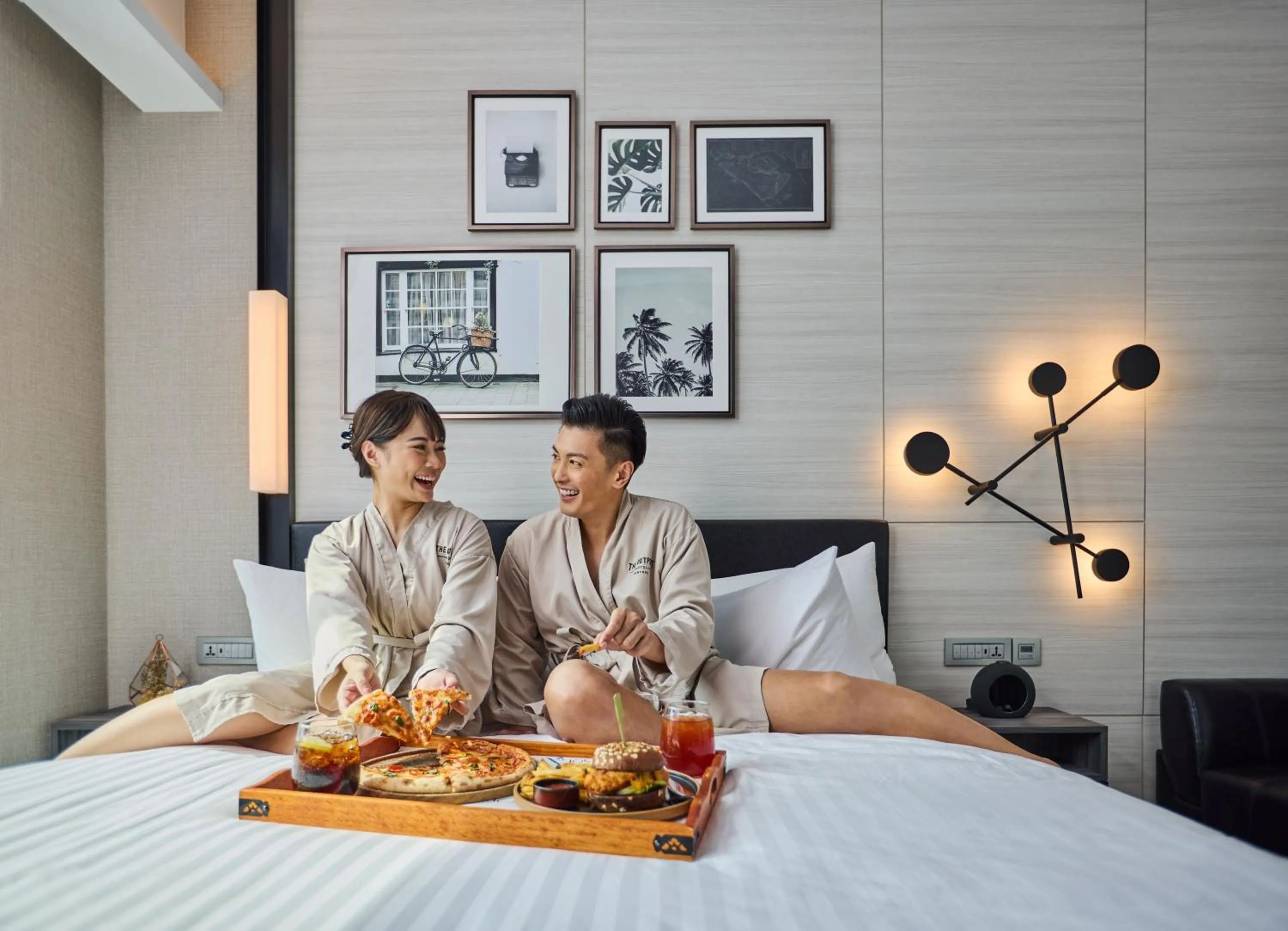 Food and drinks, Bed in The Outpost Hotel Sentosa by Far East Hospitality