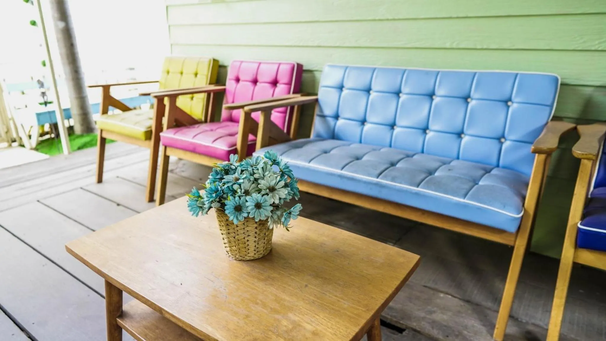 Seating area in RoomQuest Amphawa Floating Market