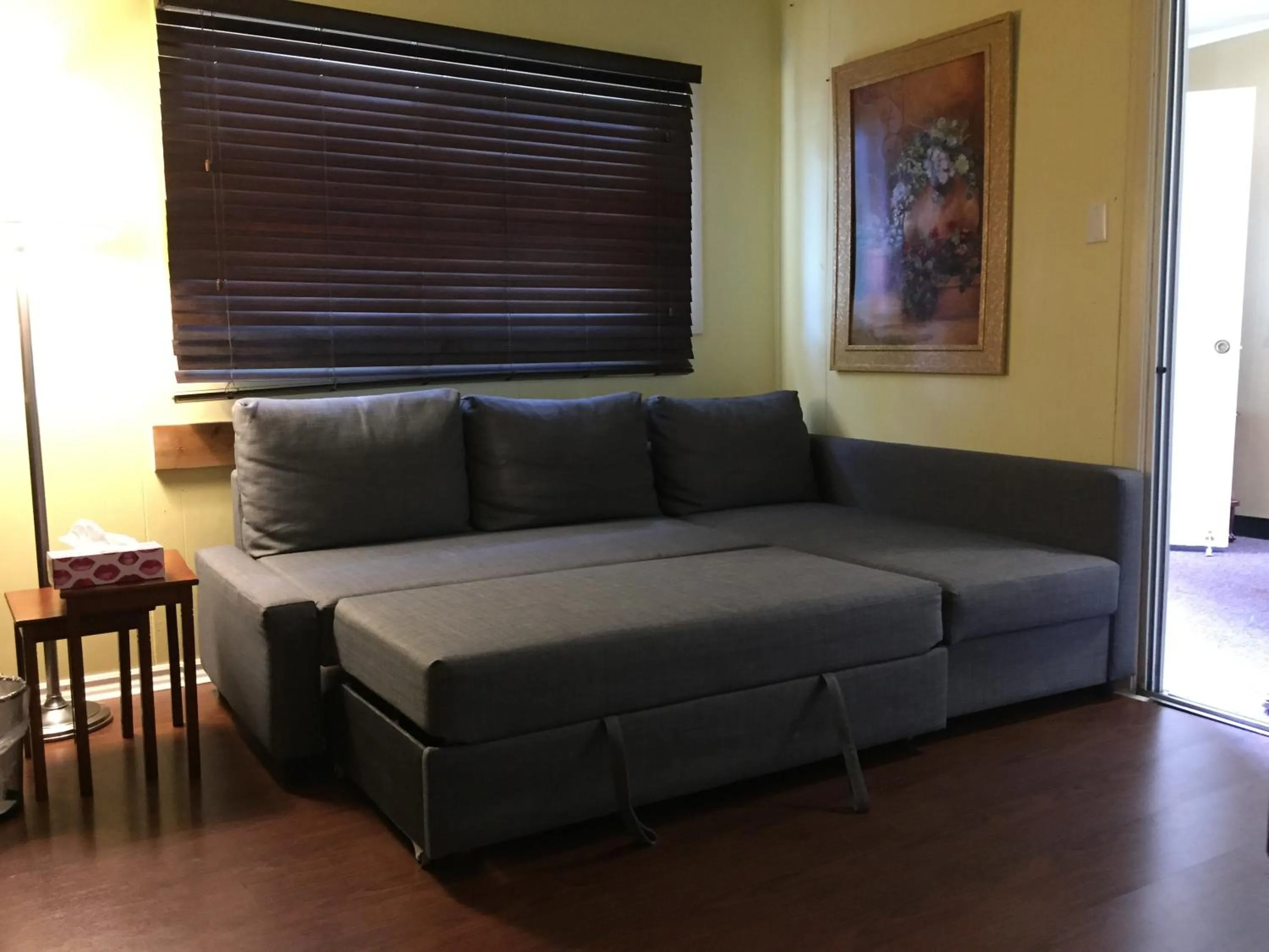 Bed in Greenside Motel