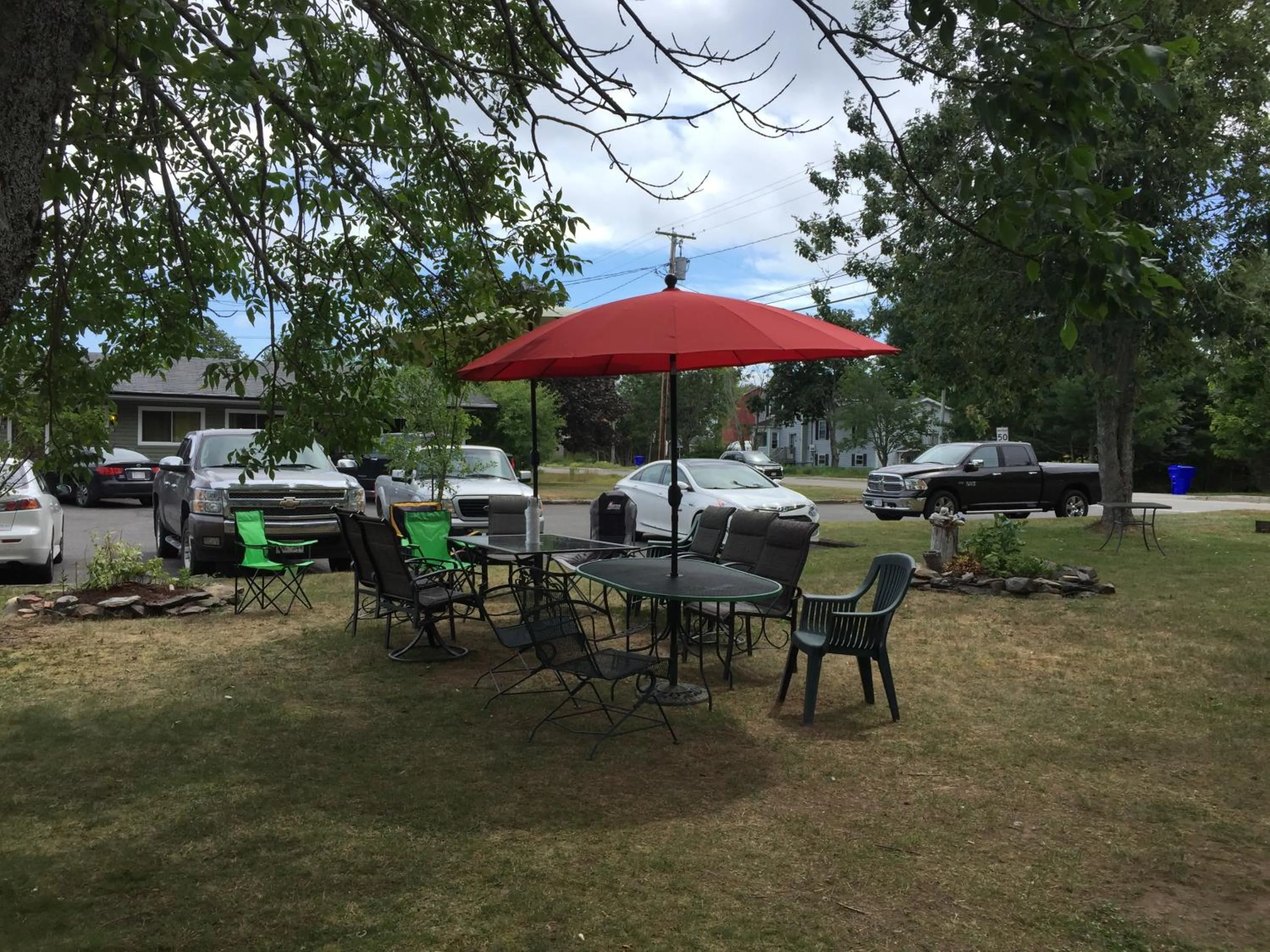 Garden in Greenside Motel