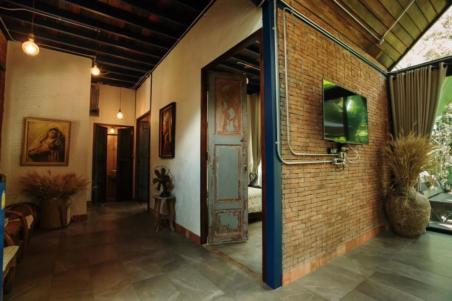 TV and multimedia in Voraman Hut