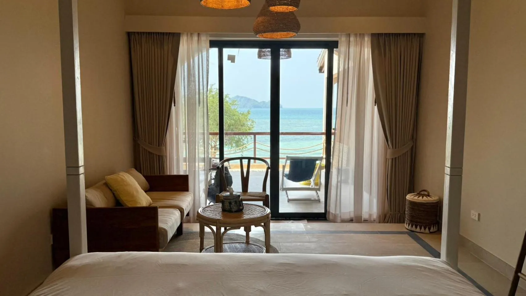 Bedroom in Baan Jai Dee Beach Front Hotel