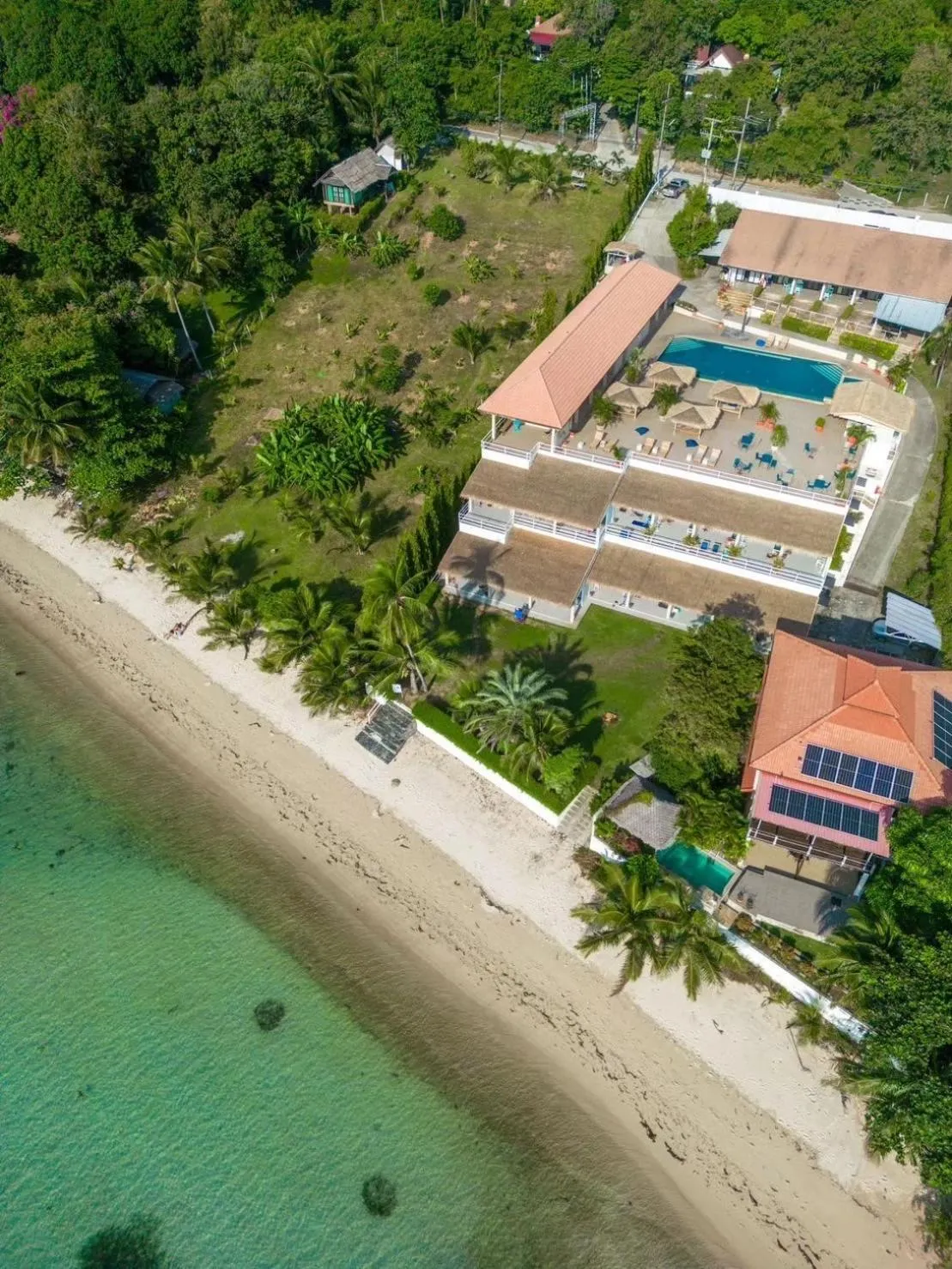 Property building in Baan Jai Dee Beach Front Hotel