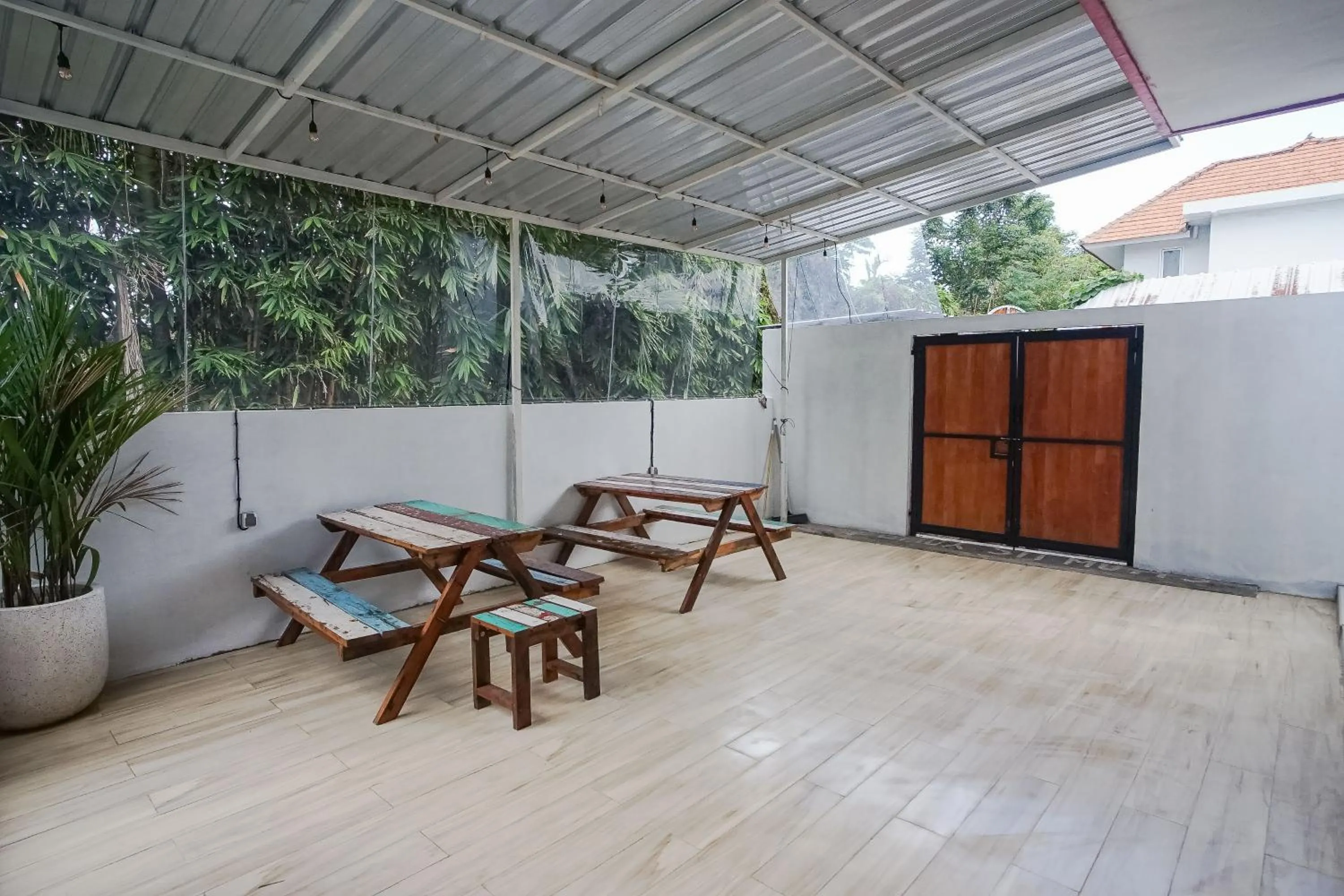 Seating area in Margarita Surf Hostel Canggu