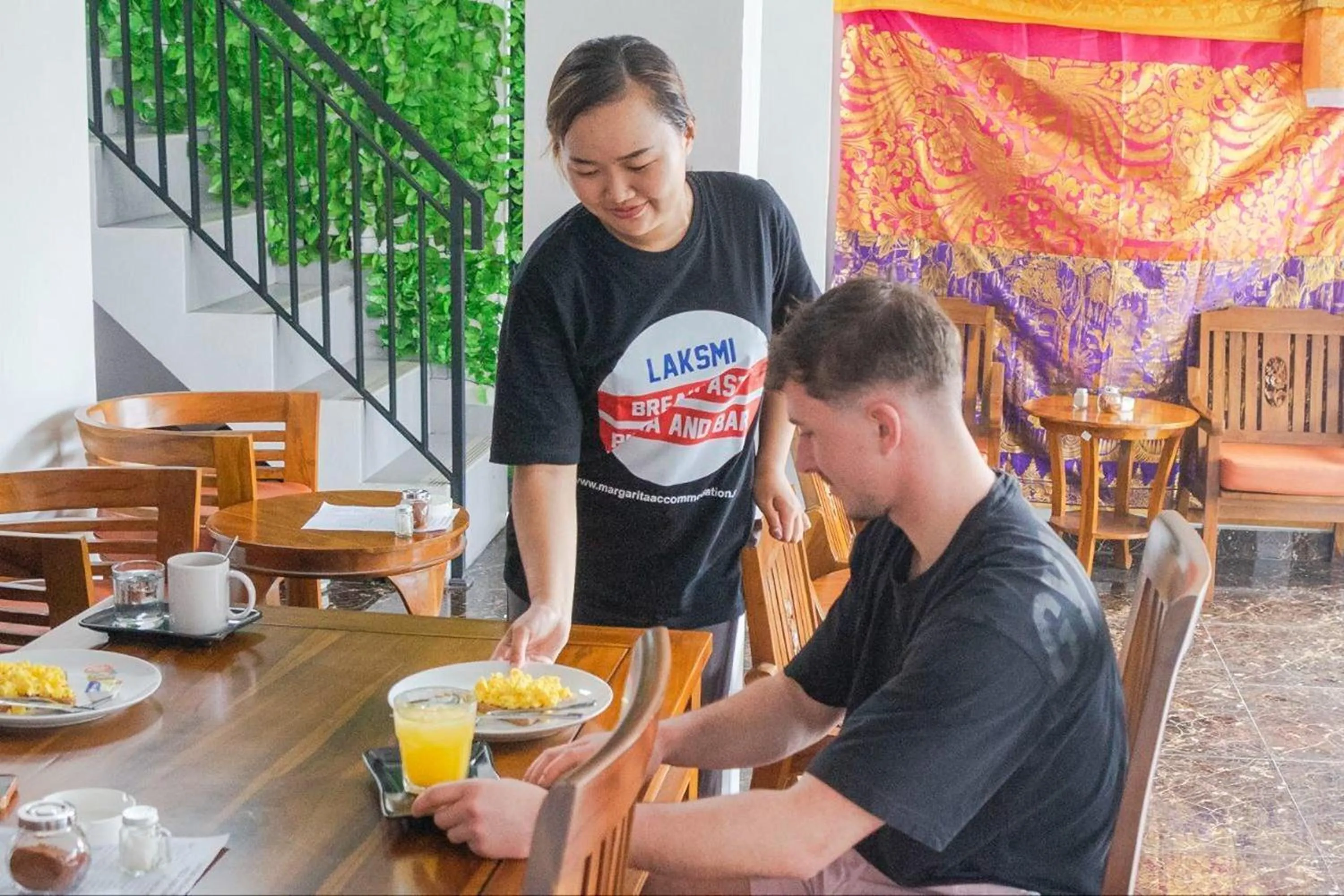 Restaurant/places to eat in Margarita Surf Hostel Canggu