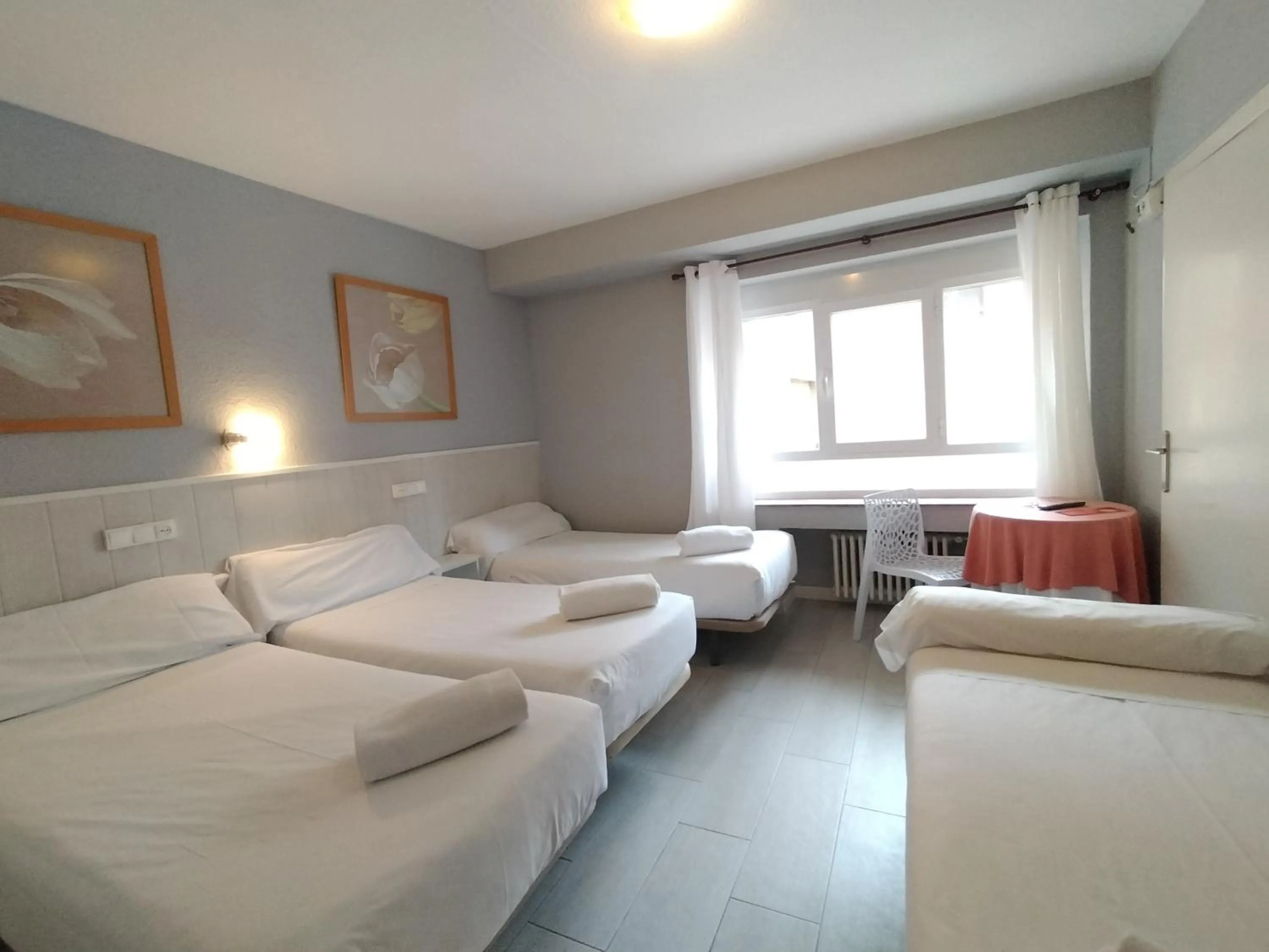 Bed in Hostal Albero by gaiarooms