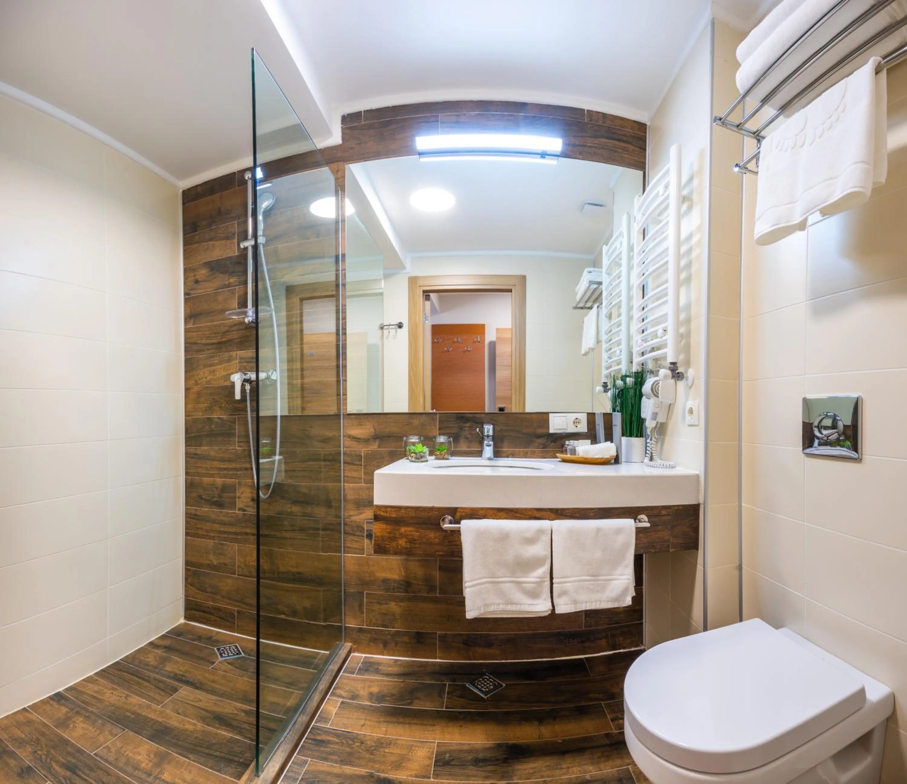 Bathroom in Orbi Palace Hotel Official