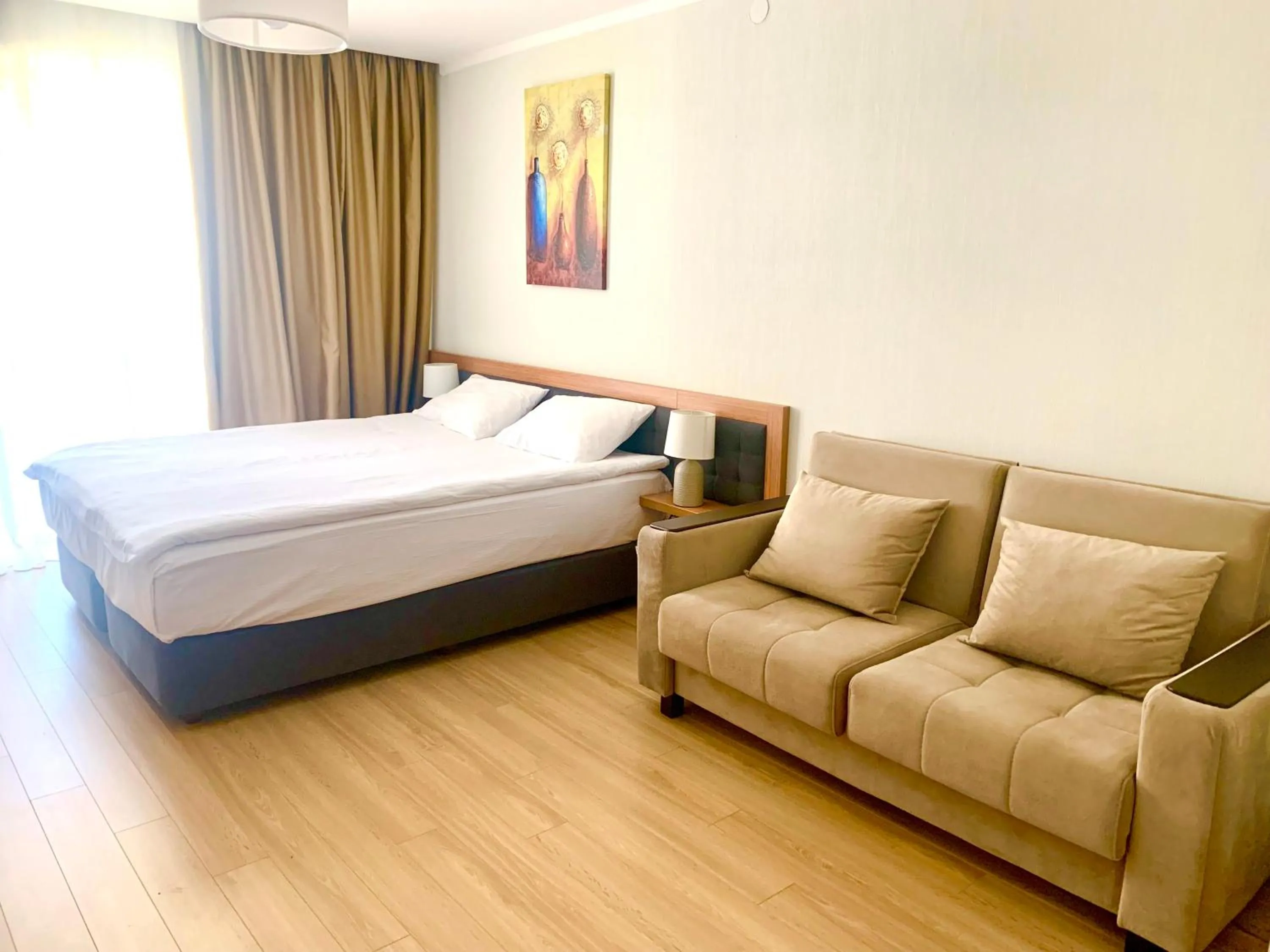 Photo of the whole room, Bed in Orbi Palace Hotel Official