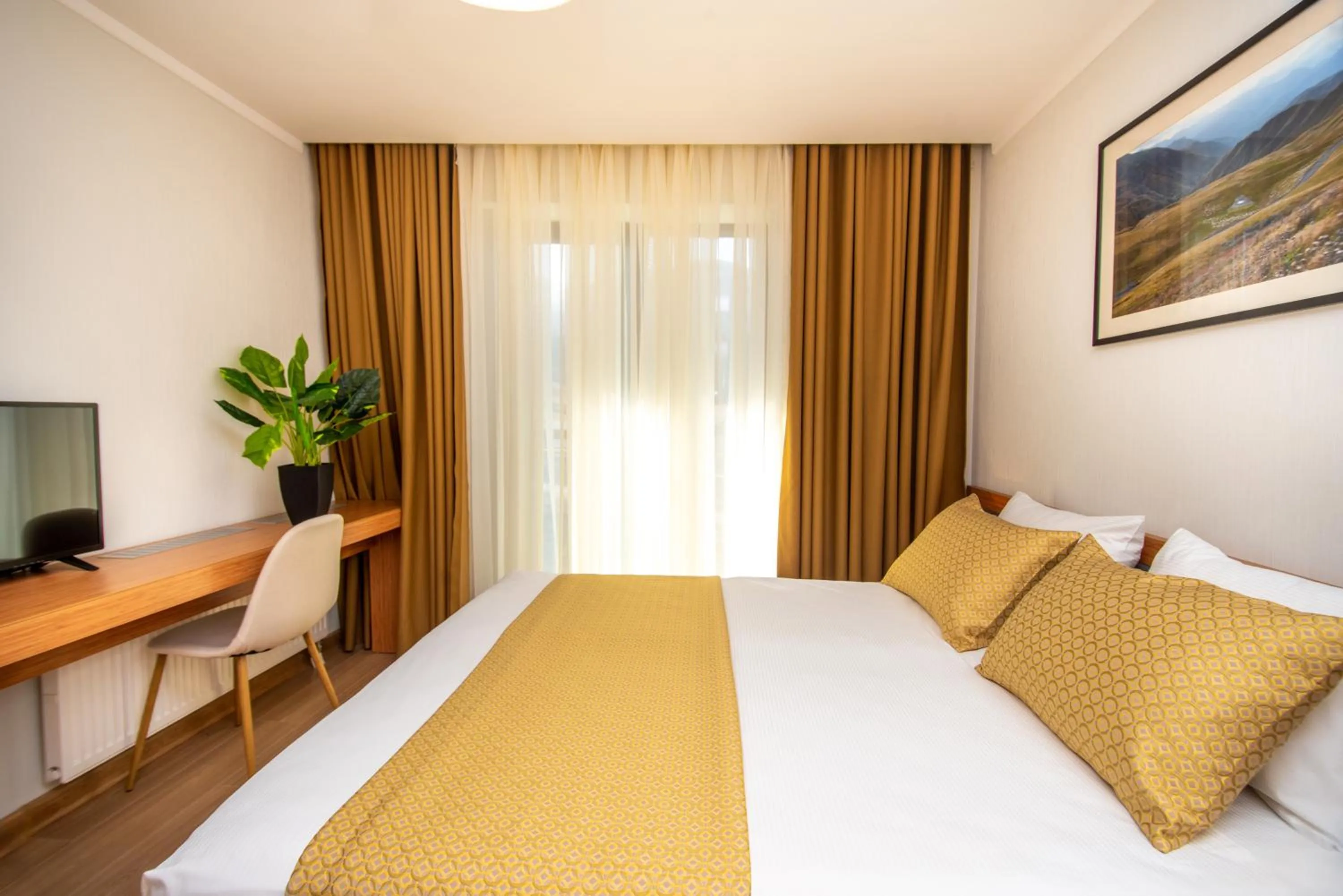 Photo of the whole room, Bed in Orbi Palace Hotel Official