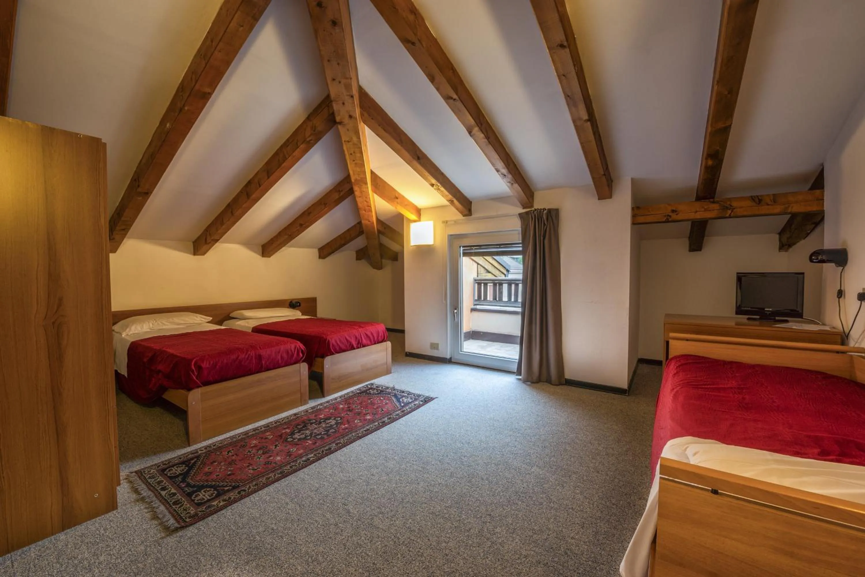 Photo of the whole room, Bed in Hotel Drago