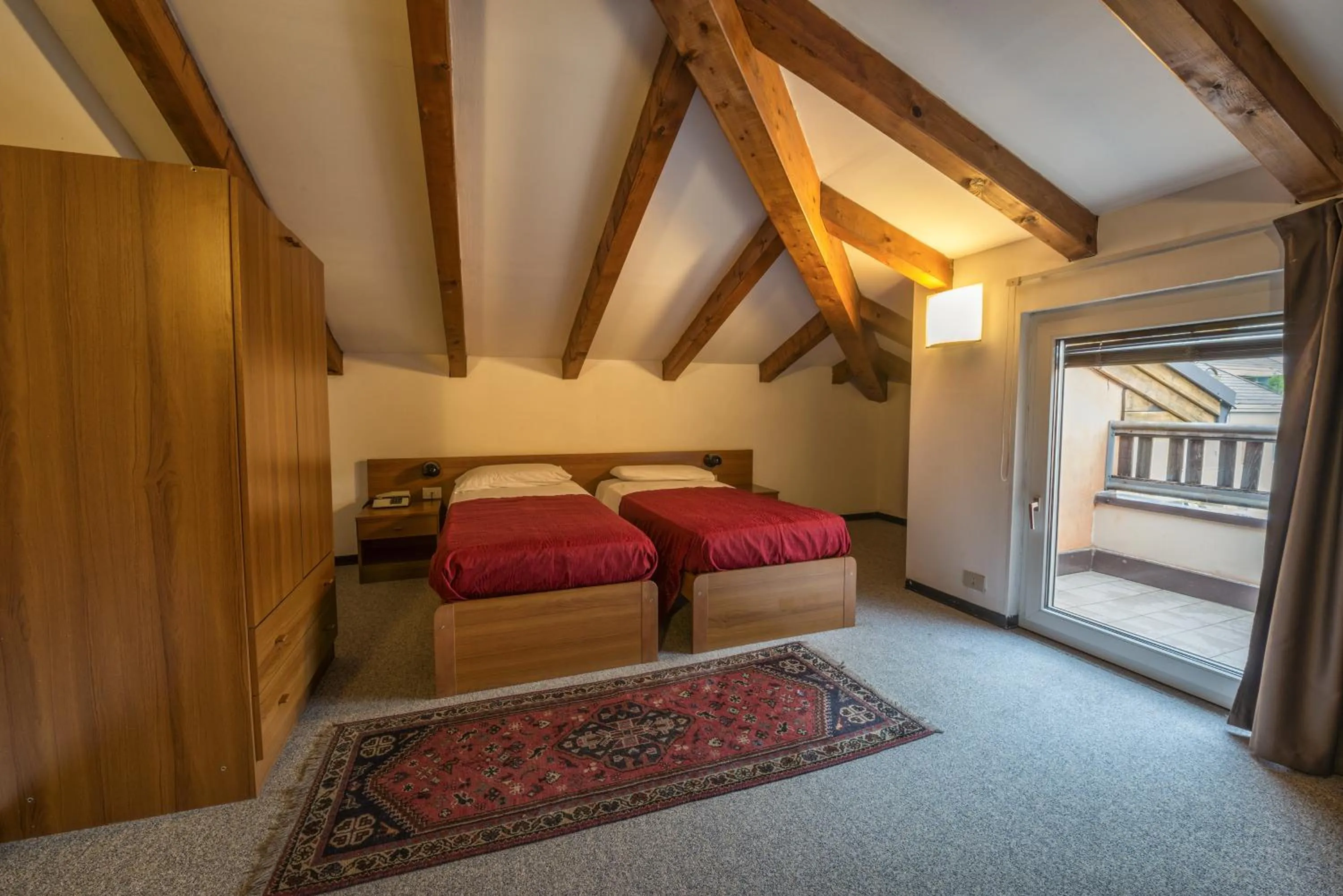 Bedroom, Bed in Hotel Drago