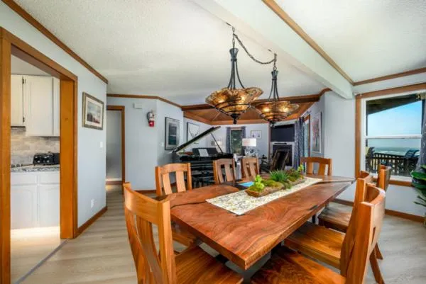 Little Creek Cove Beach Resort