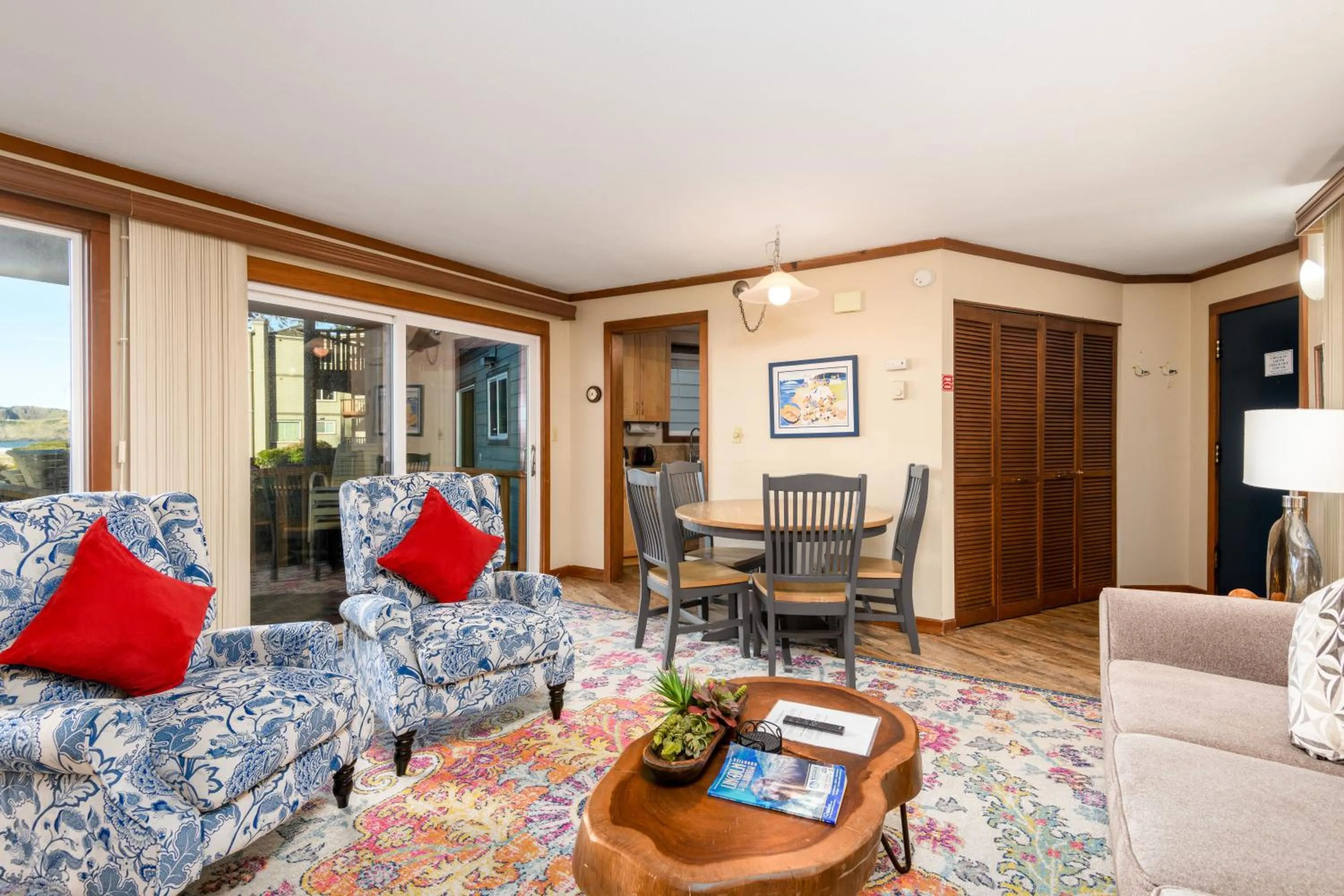 Little Creek Cove Beach Resort