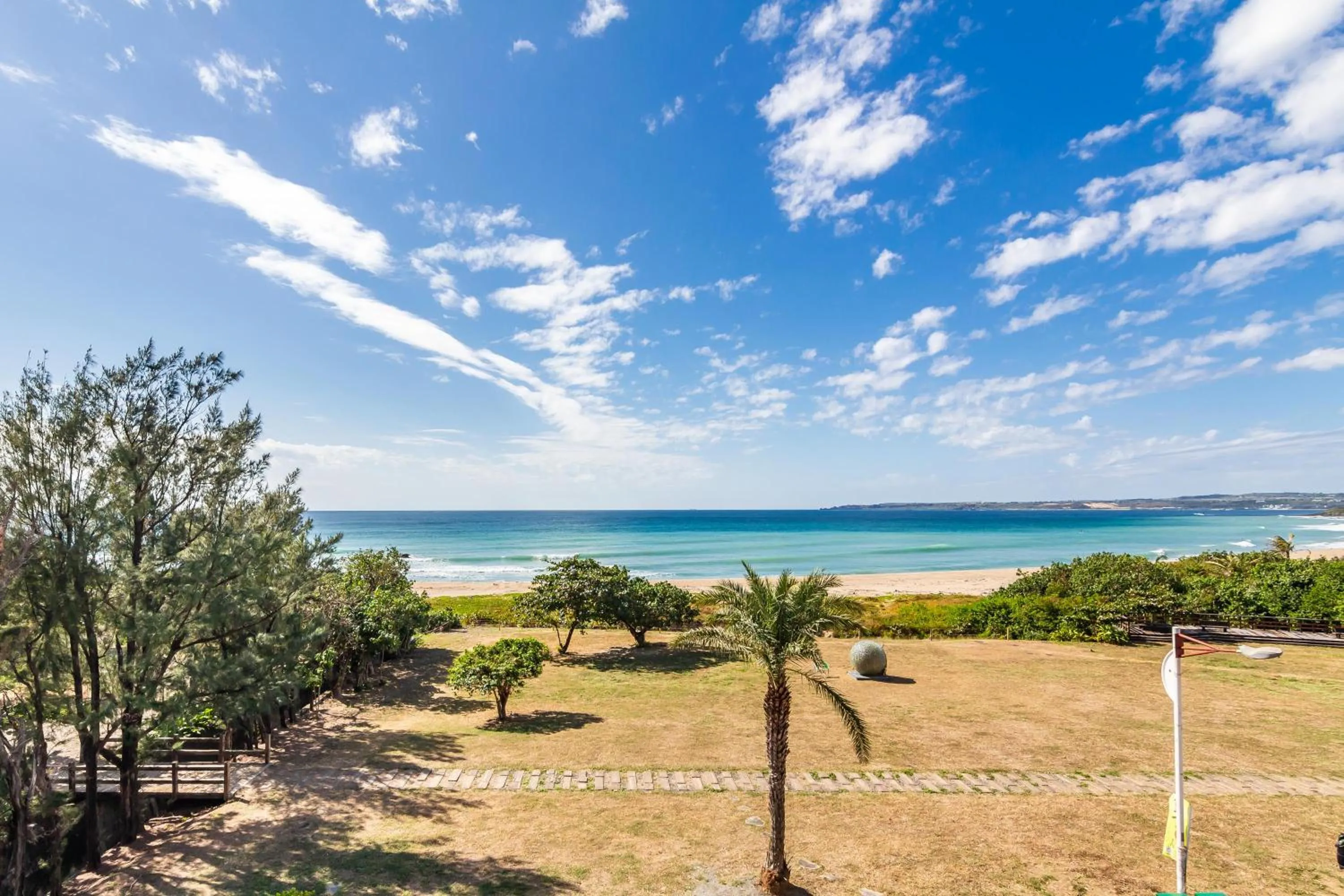 Beach in Kenting Sea Wall 112
