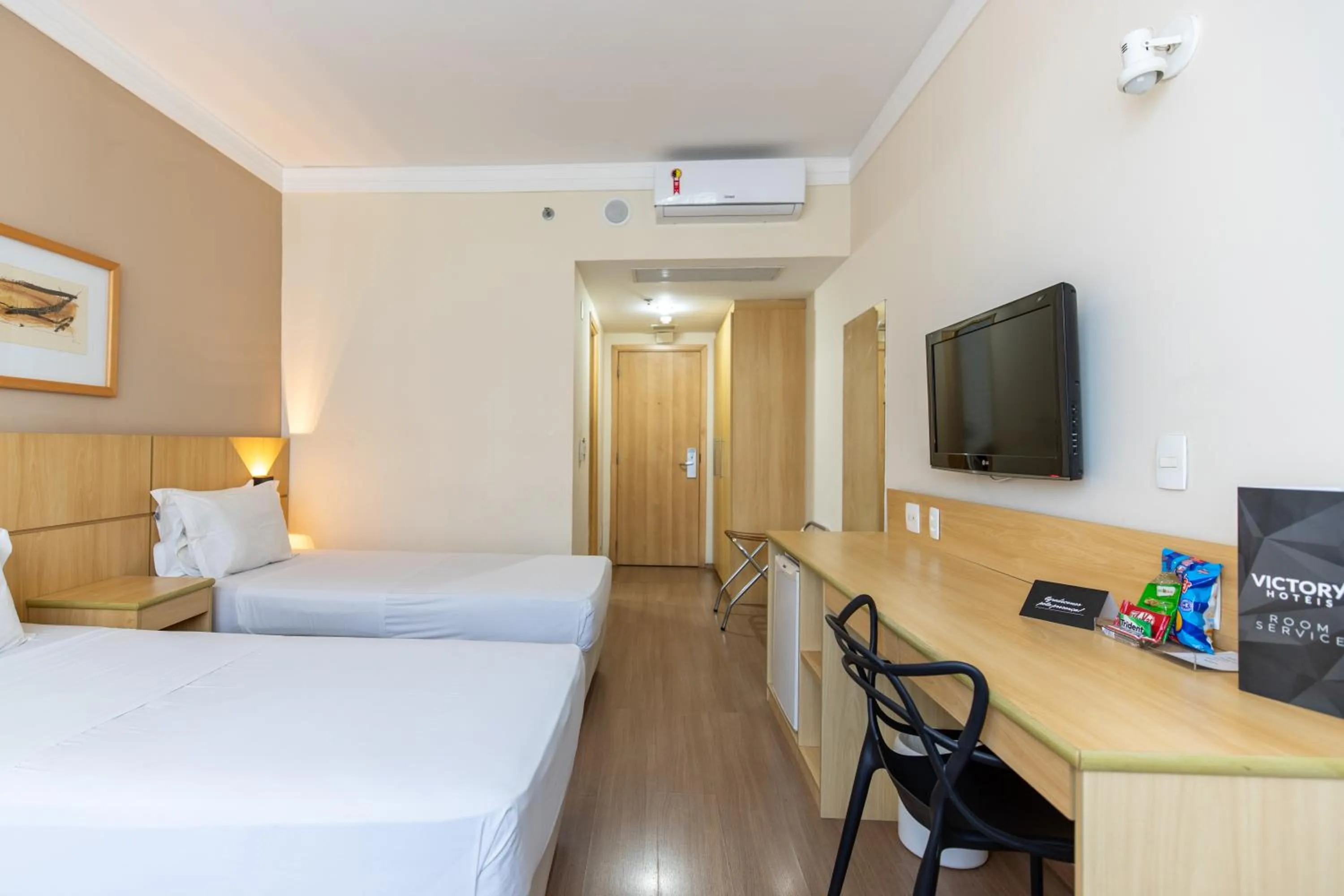 Bedroom, Bed in Victory Business Hotel