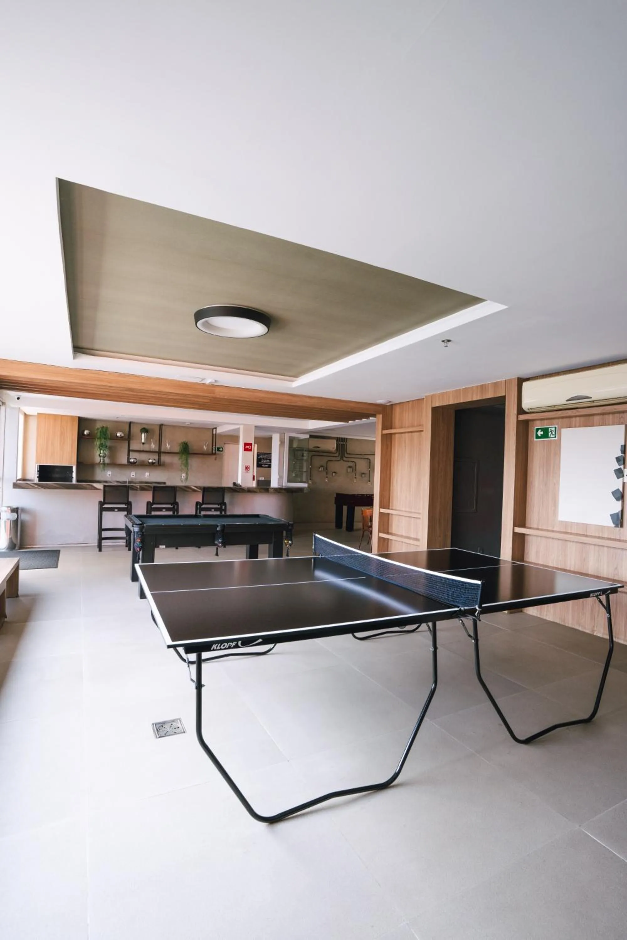 Game Room in Victory Business Hotel