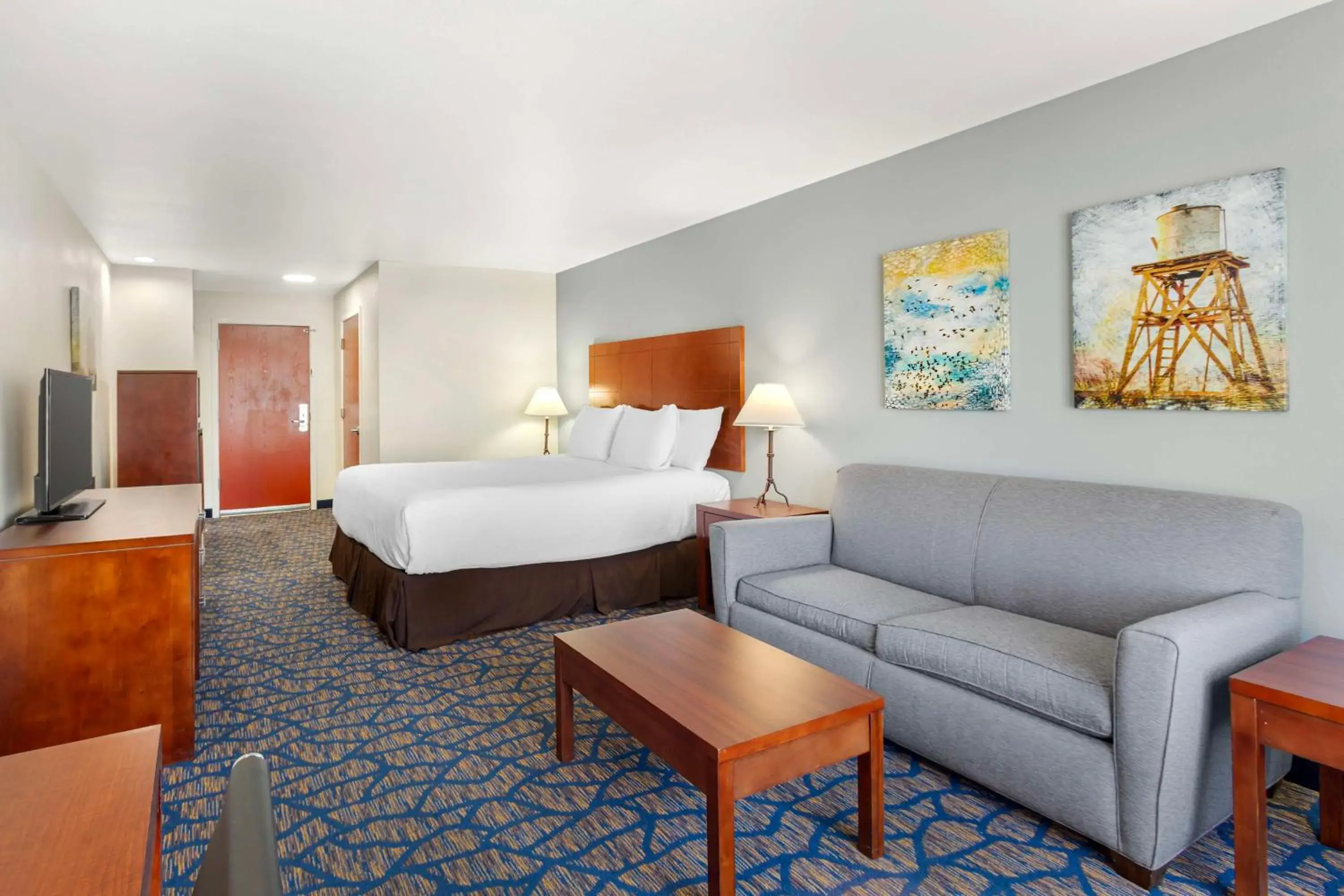 King Room with Sofa Bed - Non-Smoking in Best Western Plus Villa Del Lago Inn Patterson King Room with Sofa Bed - Non-Smoking in Best Western Plus Villa Del Lago Inn Patterson