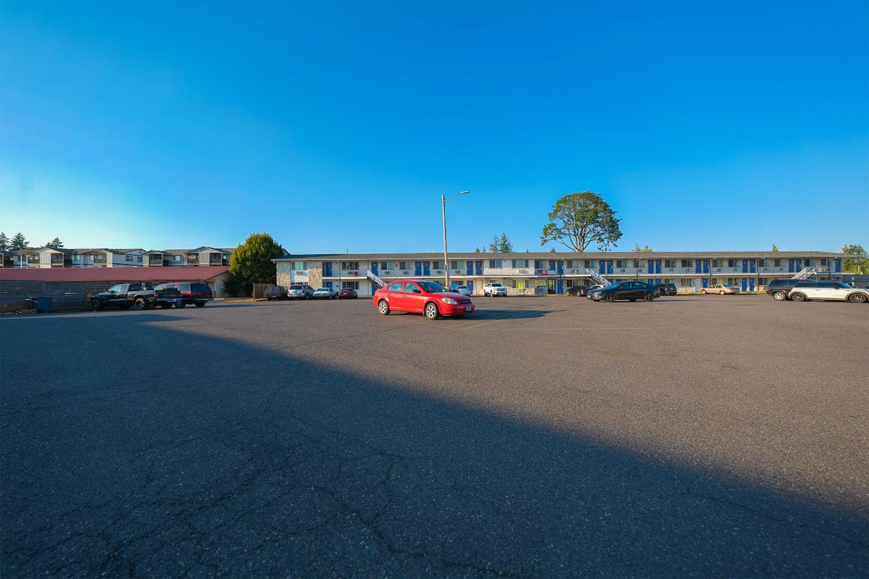 Facade/entrance in OYO Hotel St Helens OR