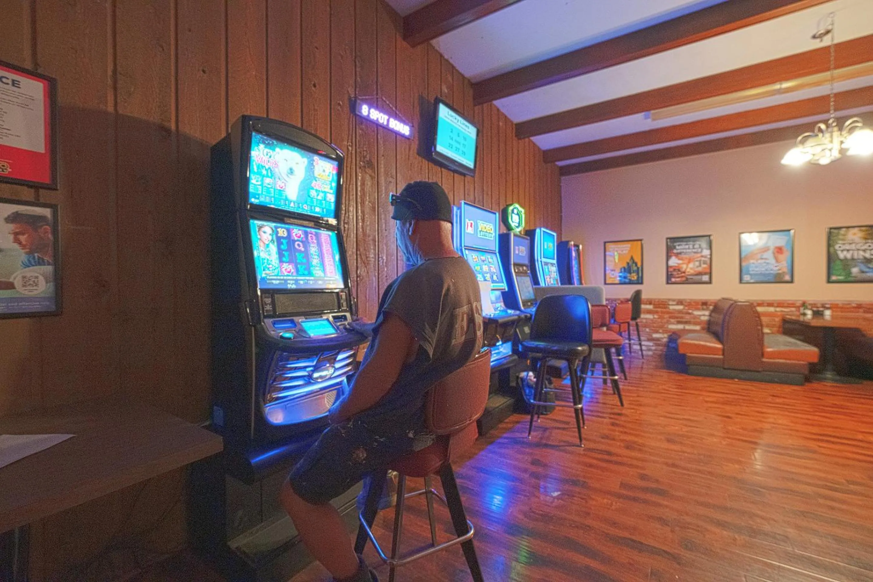 Entertainment in OYO Hotel St Helens OR