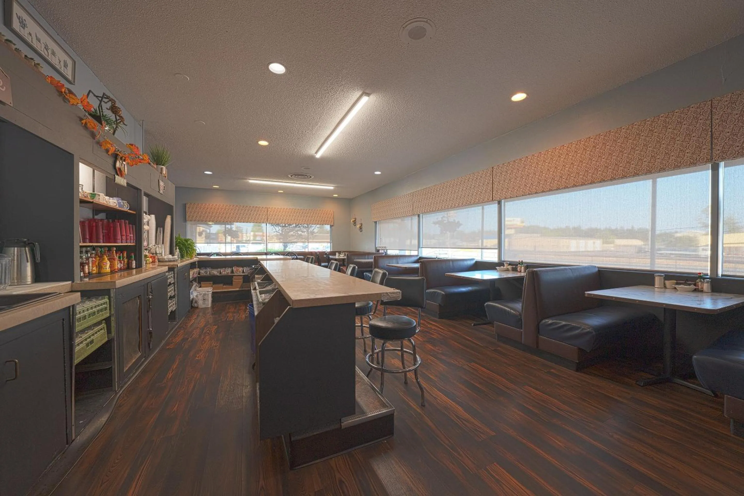 Restaurant/places to eat in OYO Hotel St Helens OR