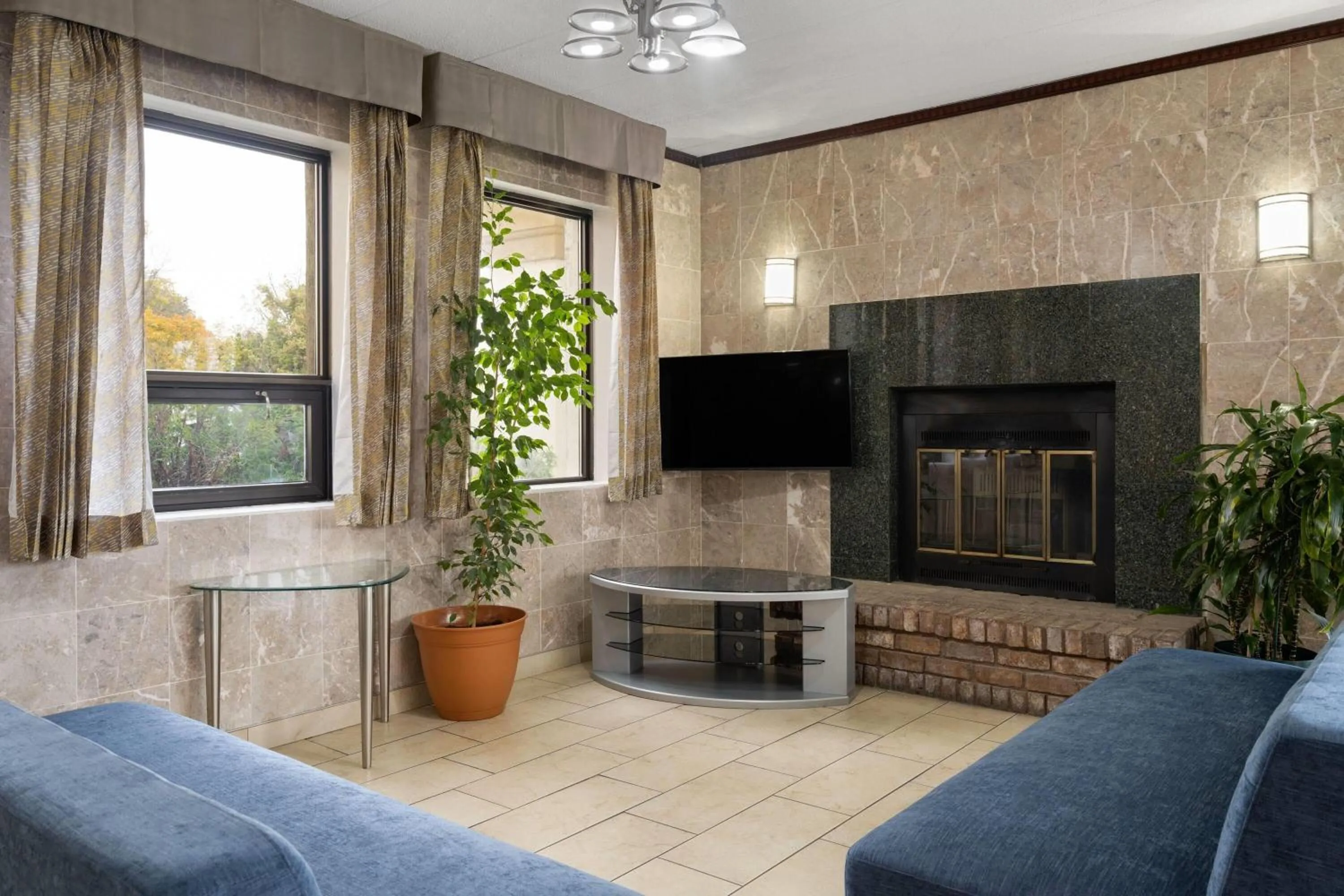 Lobby or reception in Days Inn by Wyndham Hagerstown I-70