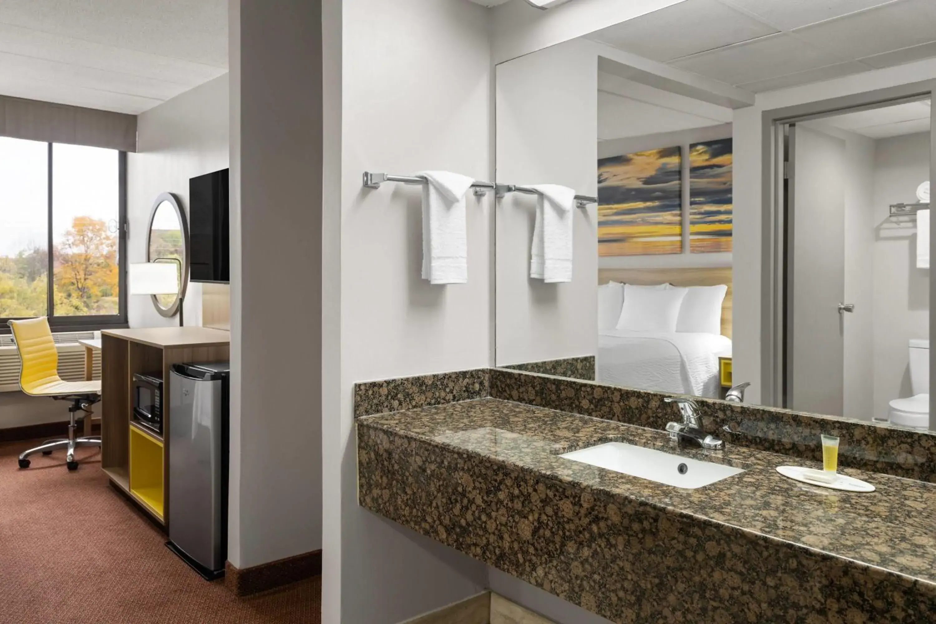 King Room - Non-Smoking in Days Inn by Wyndham Hagerstown I-70 King Room - Non-Smoking in Days Inn by Wyndham Hagerstown I-70